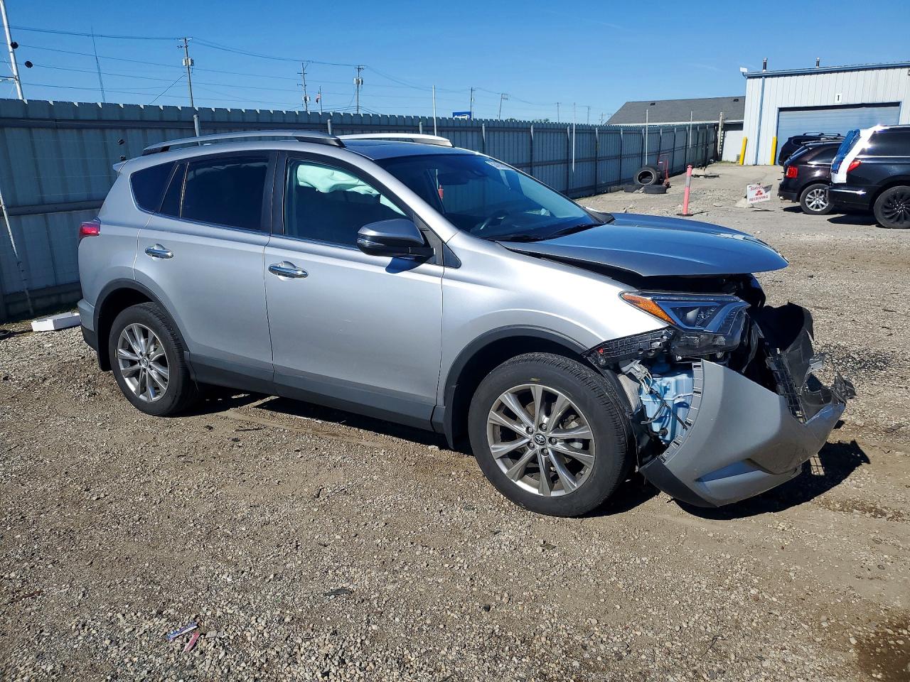 2017 Toyota Rav4 Limited Silver vin: 2T3DFREV3HW666155