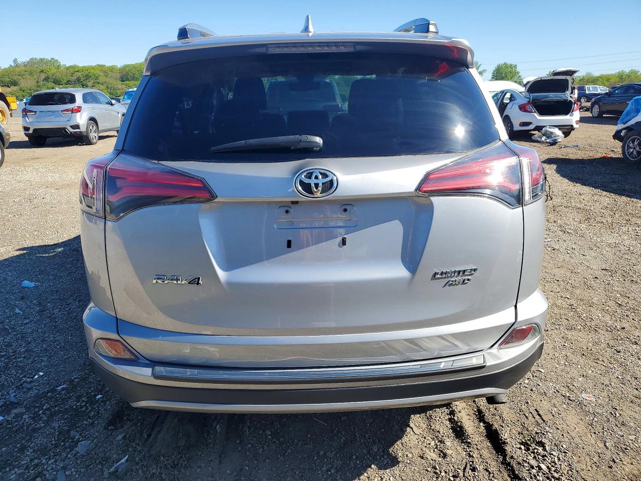 2017 Toyota Rav4 Limited Silver vin: 2T3DFREV3HW666155
