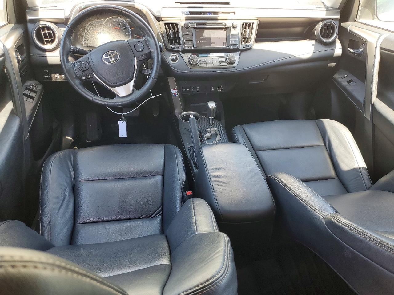 2015 Toyota Rav4 Limited White vin: 2T3DFREV4FW334013