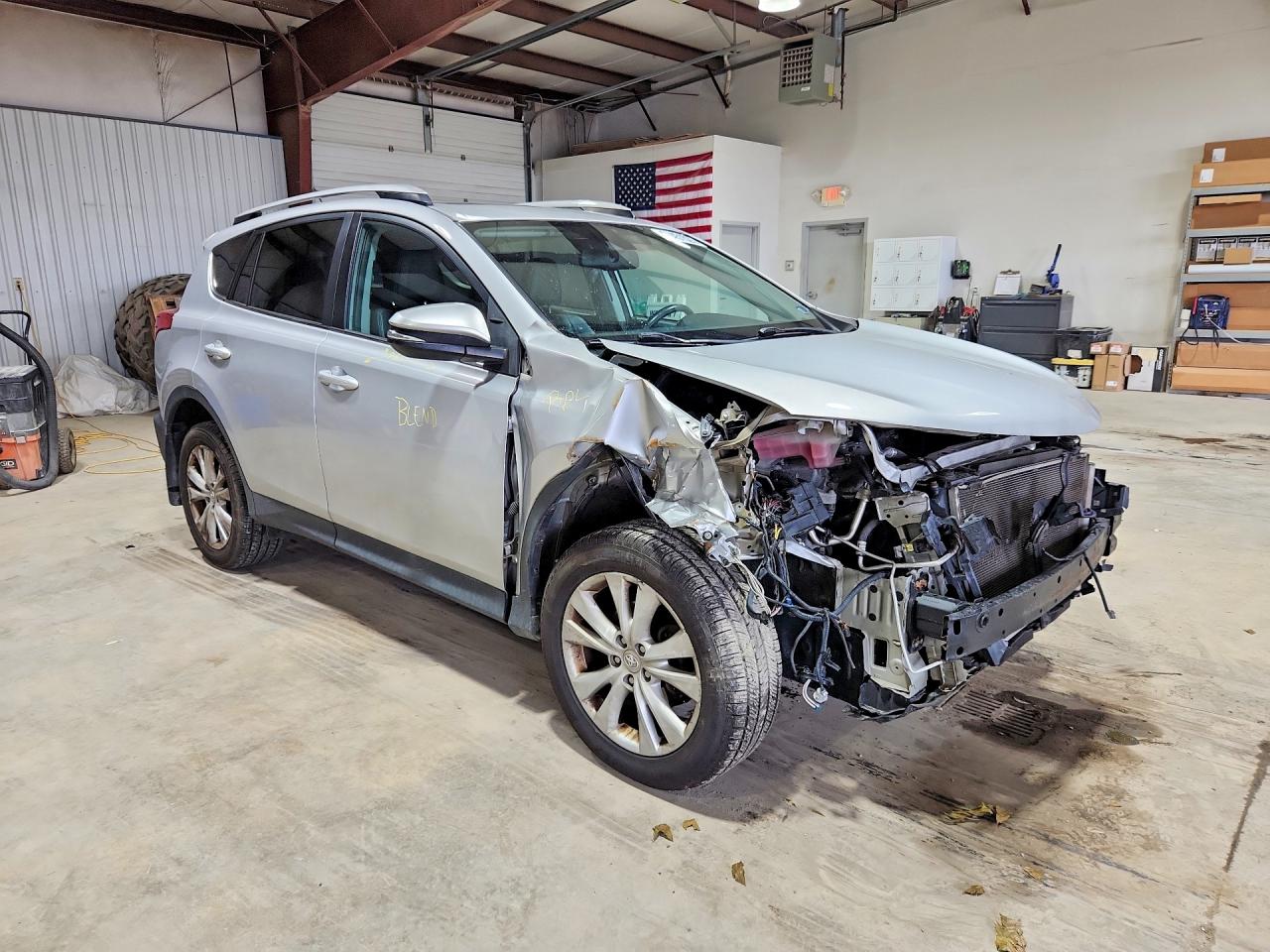2015 Toyota Rav4 Limited Silver vin: 2T3DFREV4FW366962