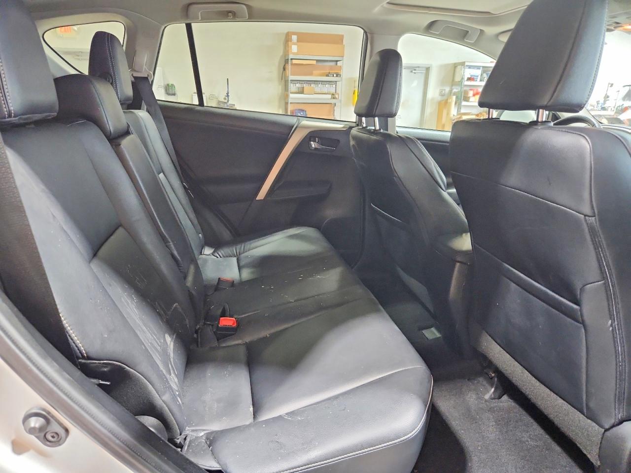 2015 Toyota Rav4 Limited Silver vin: 2T3DFREV4FW366962