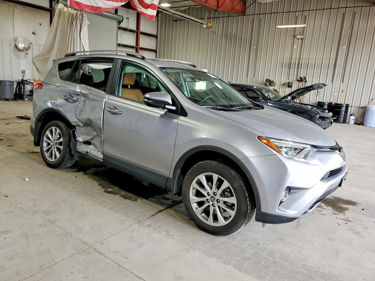 2017 Toyota Rav4 Limited Серебряный vin: 2T3DFREV4HW680064