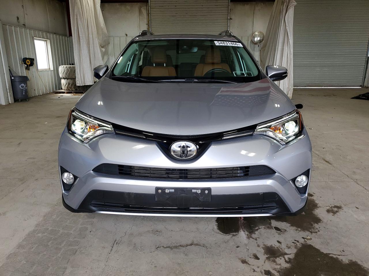 2017 Toyota Rav4 Limited Серебряный vin: 2T3DFREV4HW680064