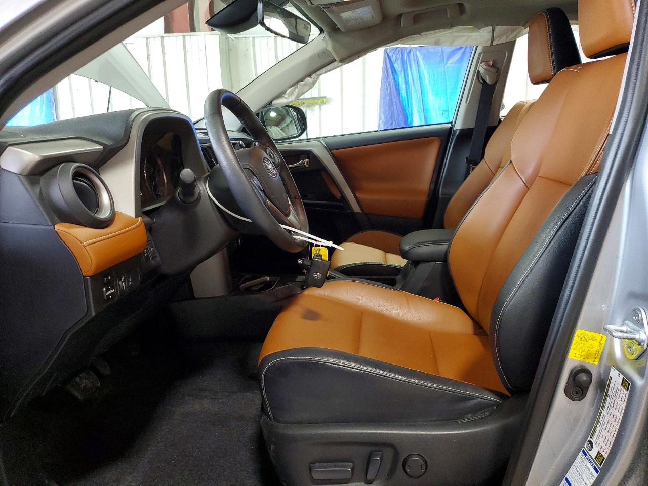 2017 Toyota Rav4 Limited Серебряный vin: 2T3DFREV4HW680064