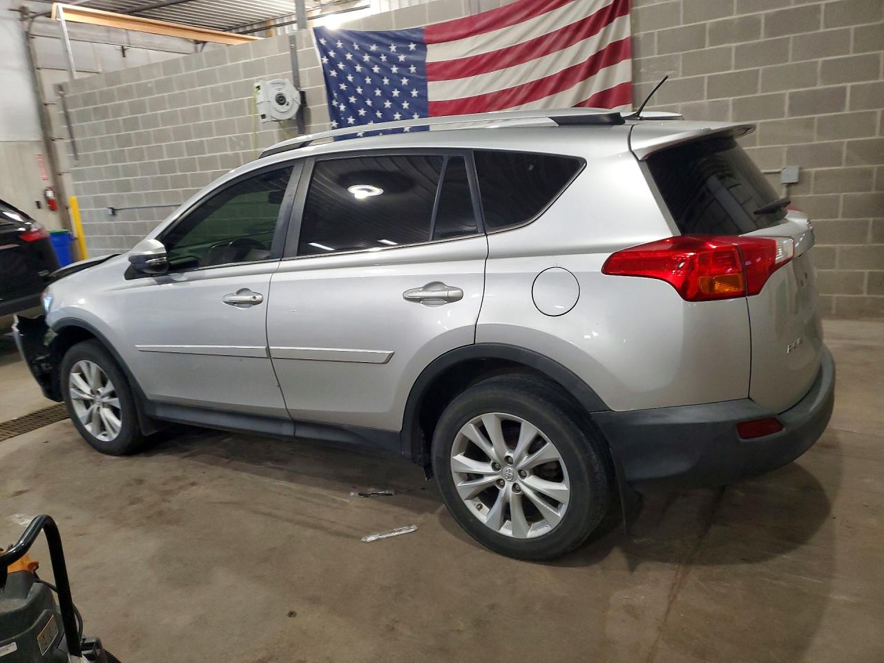 2014 Toyota Rav4 Limited Silver vin: 2T3DFREV5EW141898