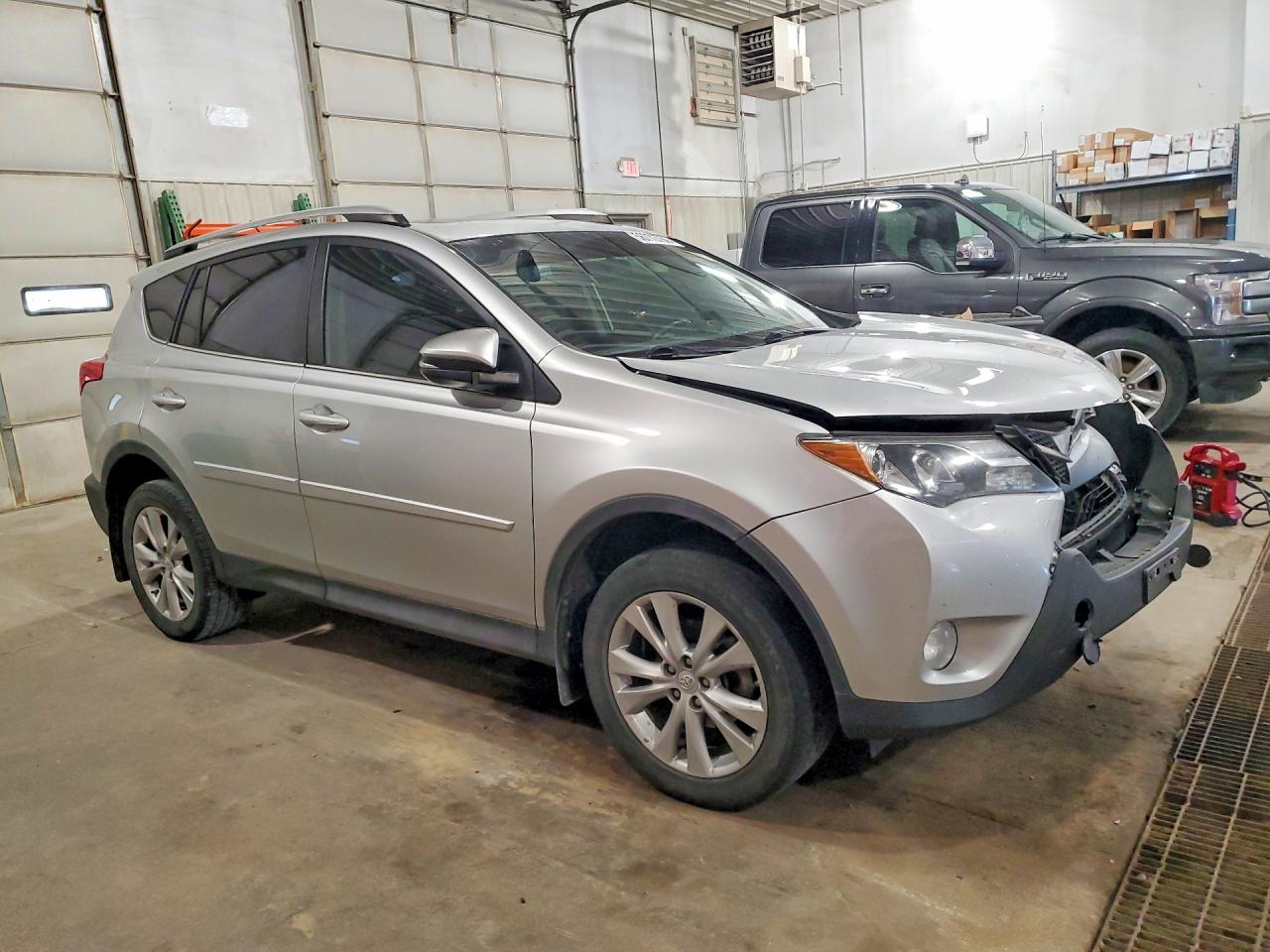 2014 Toyota Rav4 Limited Silver vin: 2T3DFREV5EW141898