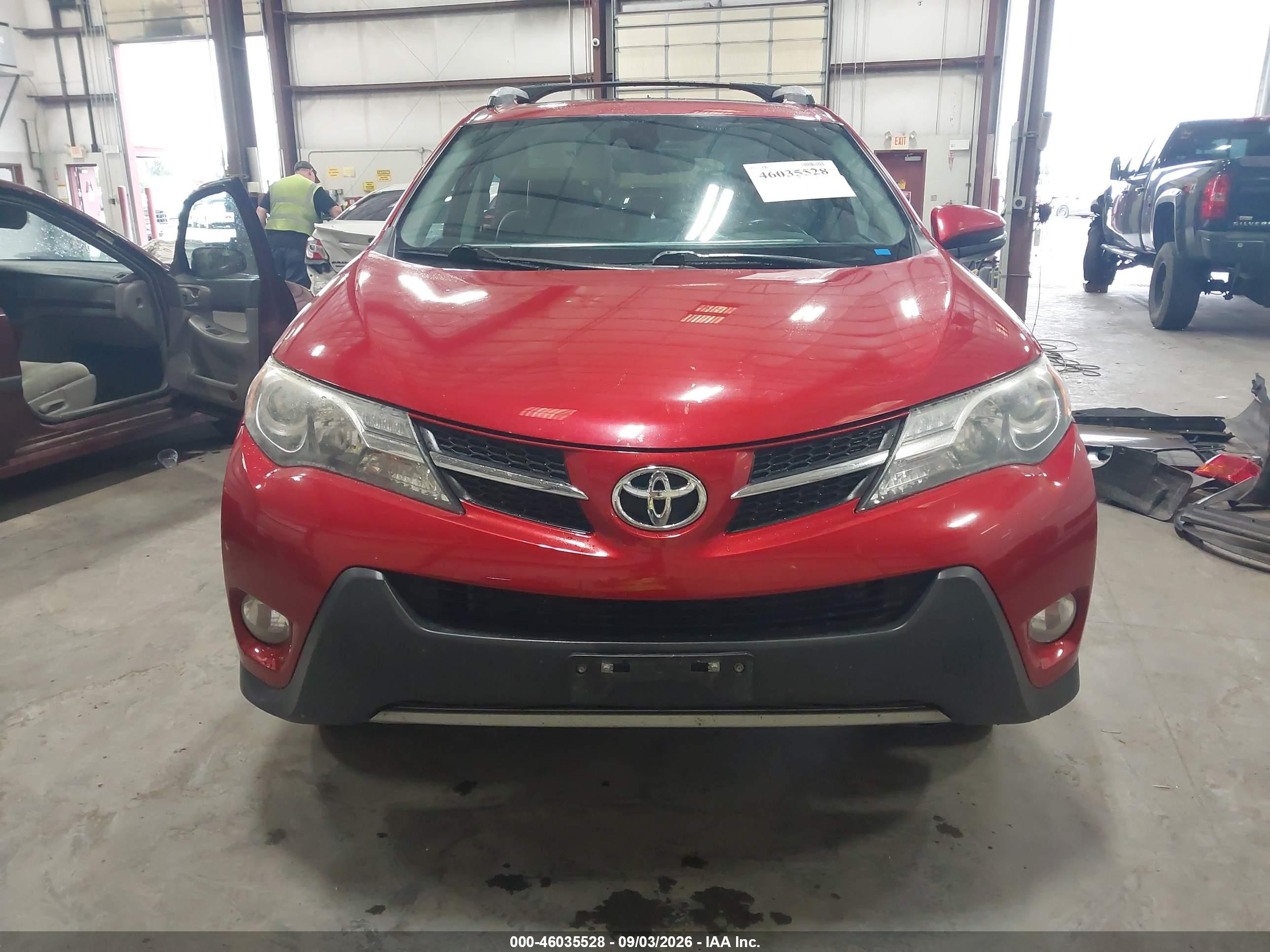 2014 Toyota Rav4 Limited Red vin: 2T3DFREV5EW221122
