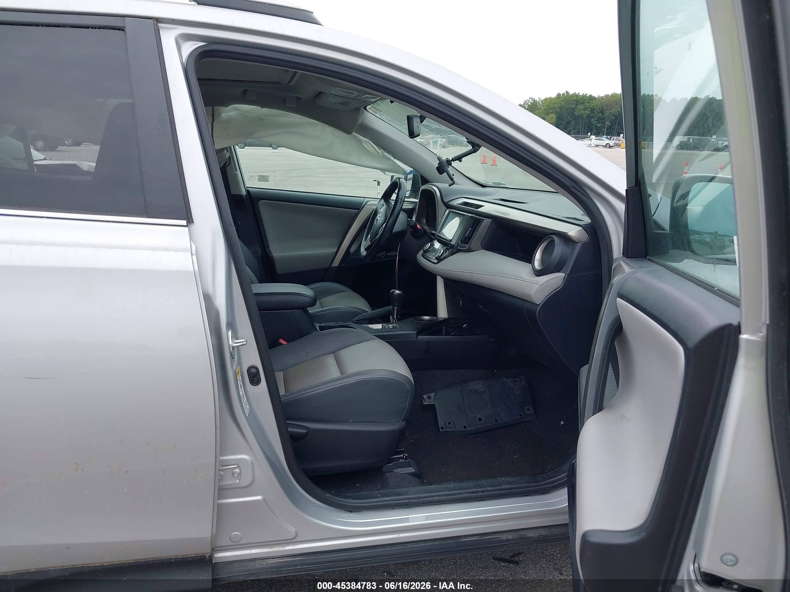 2015 Toyota Rav4 Limited Silver vin: 2T3DFREV5FW267485