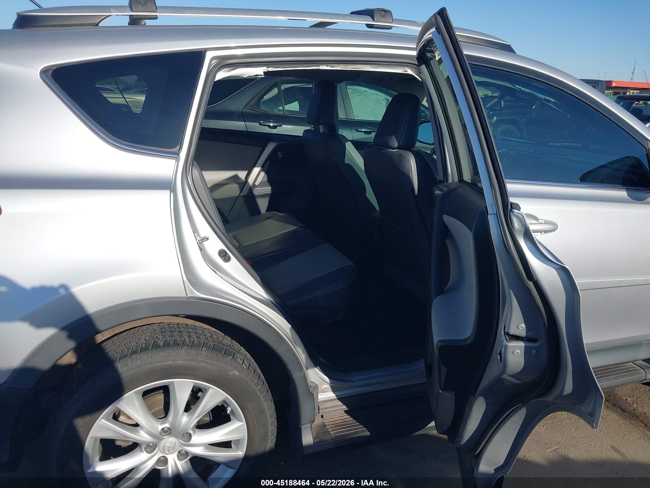 2015 Toyota Rav4 Limited Silver vin: 2T3DFREV5FW274713