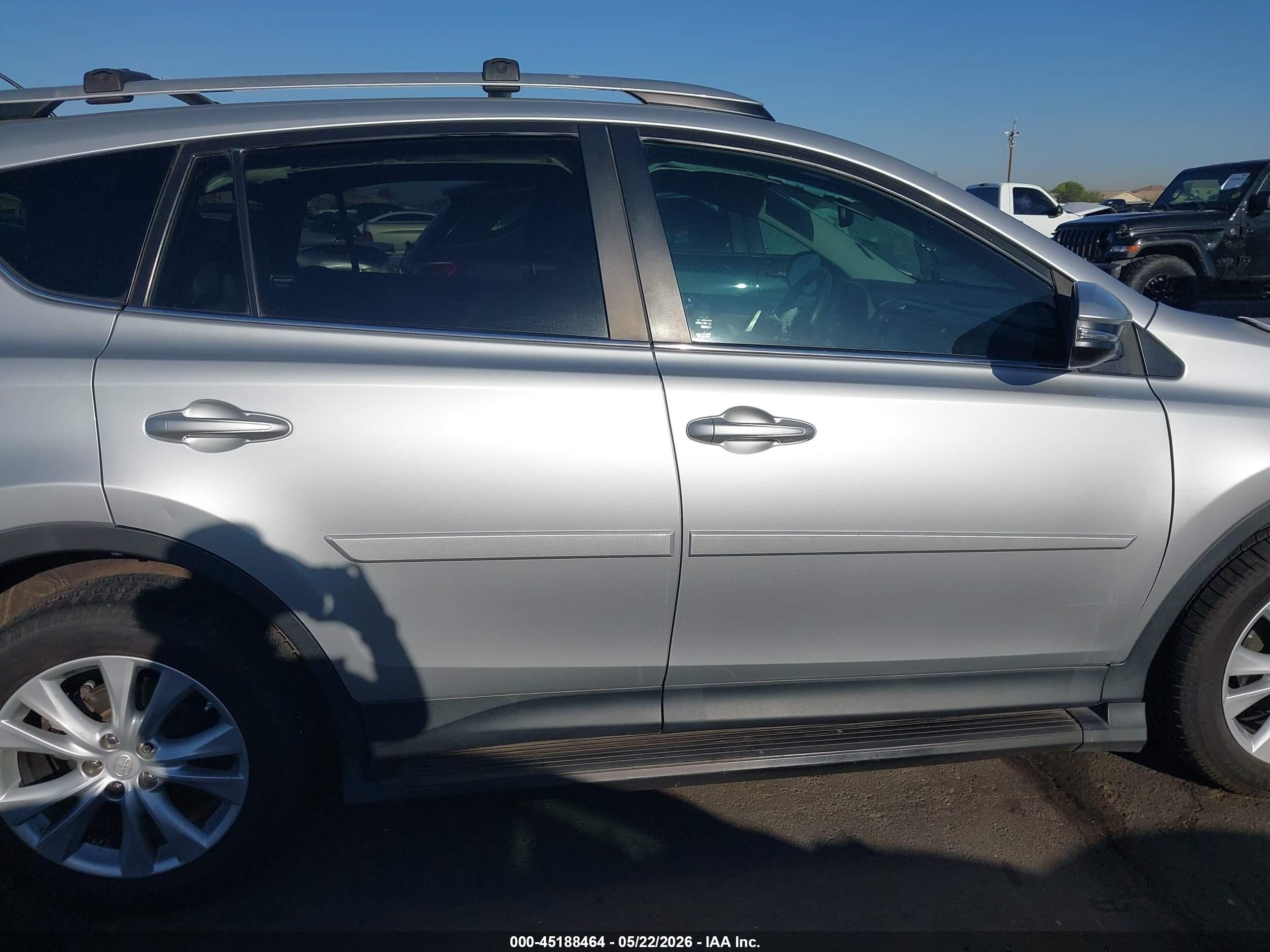 2015 Toyota Rav4 Limited Silver vin: 2T3DFREV5FW274713