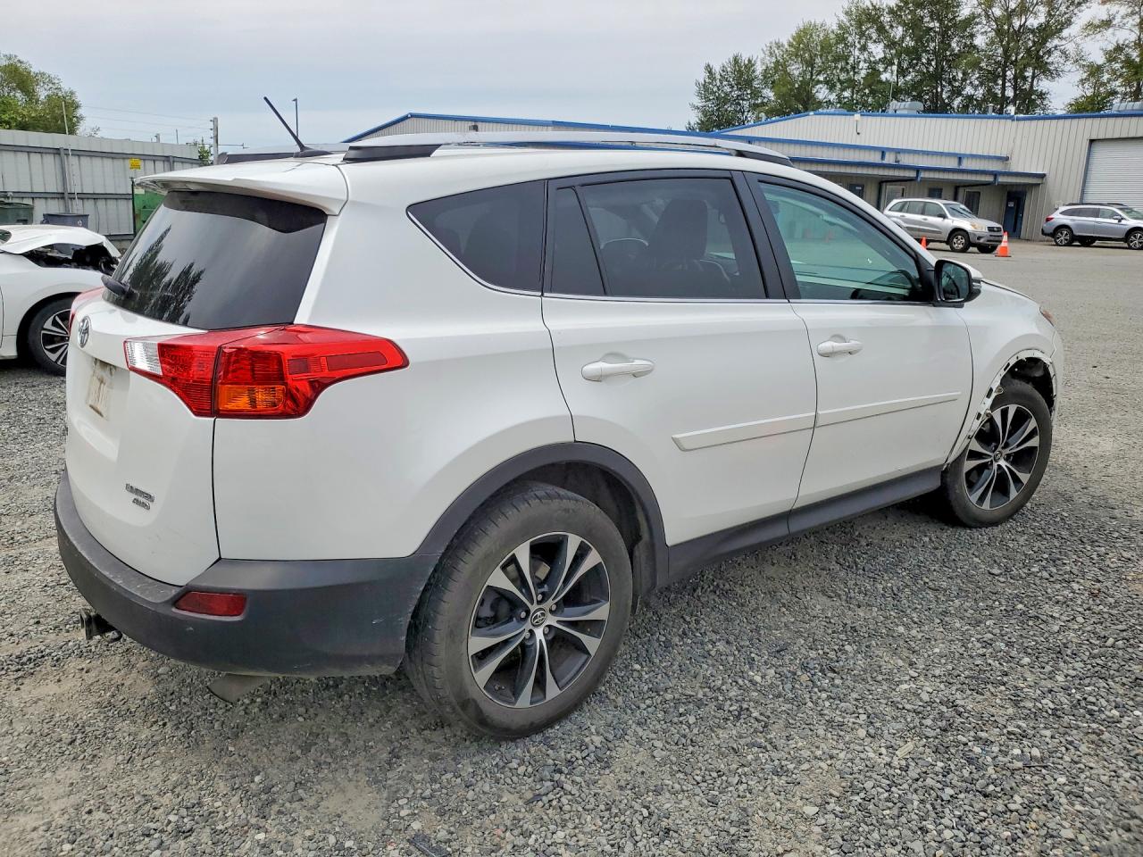 2015 Toyota Rav4 Limited Белый vin: 2T3DFREV5FW301716