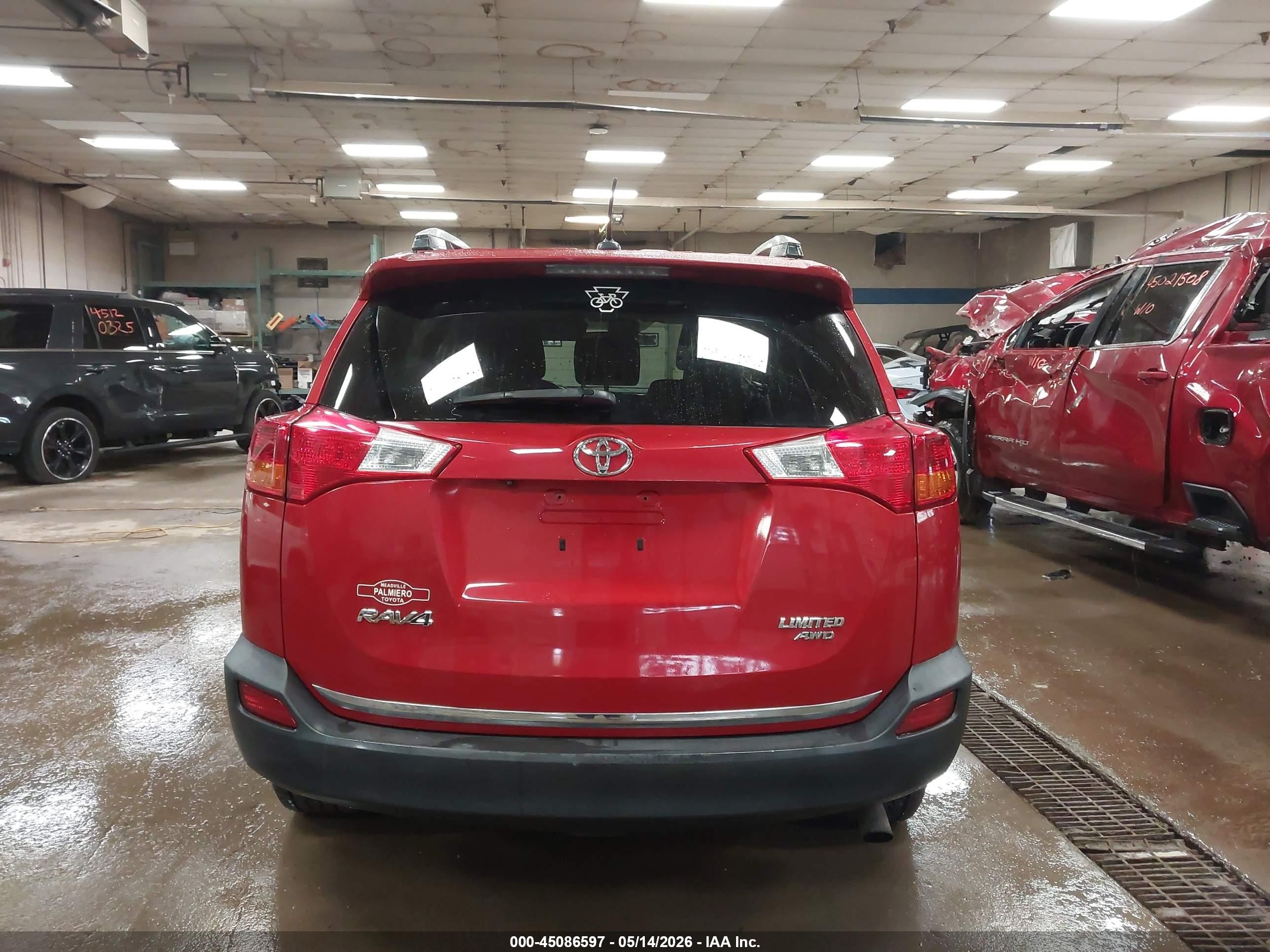 2015 Toyota Rav4 Limited Red vin: 2T3DFREV5FW336174