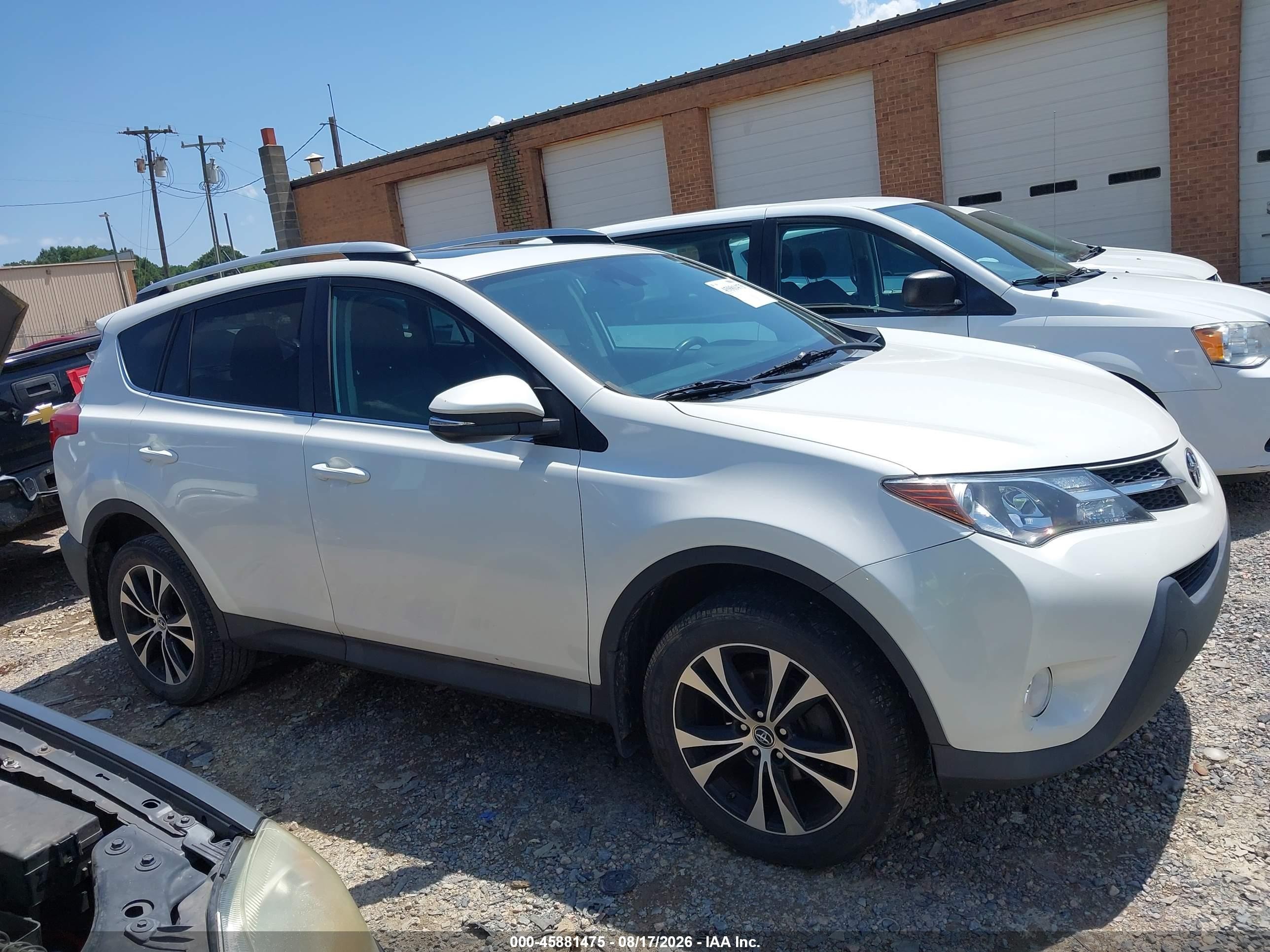 2015 Toyota Rav4 Limited White vin: 2T3DFREV5FW406479