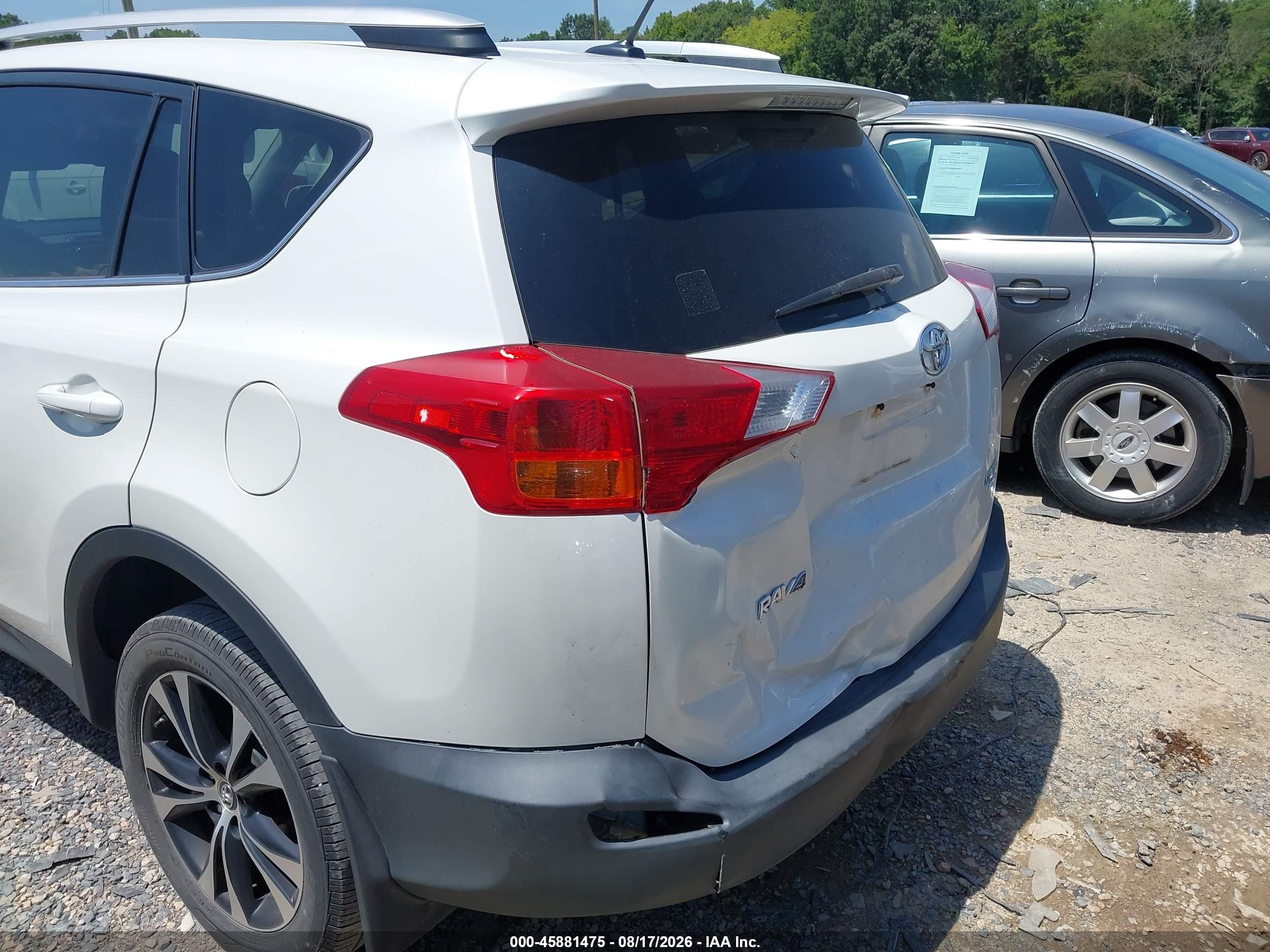2015 Toyota Rav4 Limited White vin: 2T3DFREV5FW406479