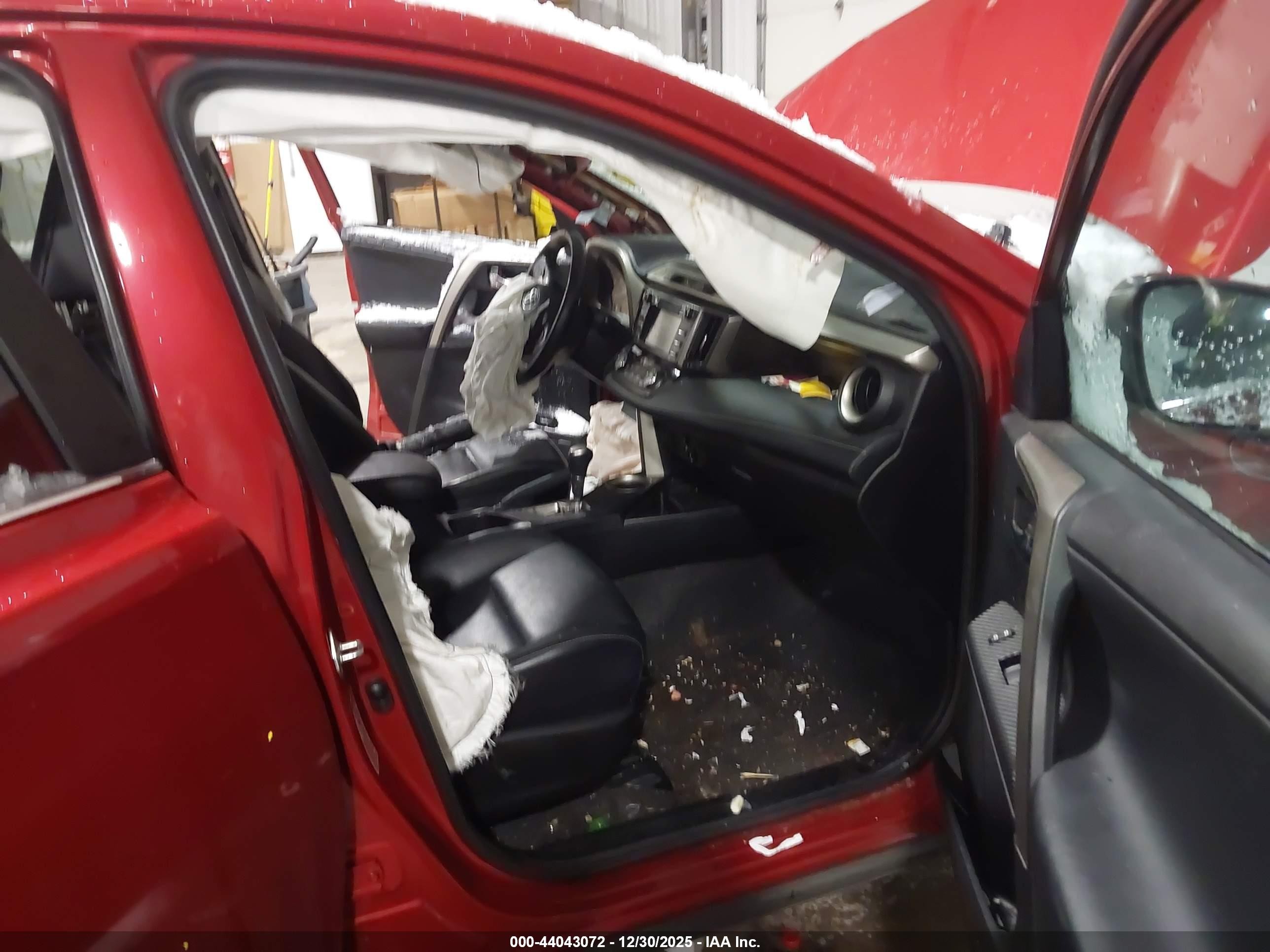 2015 Toyota Rav4 Limited Red vin: 2T3DFREV5FW407518