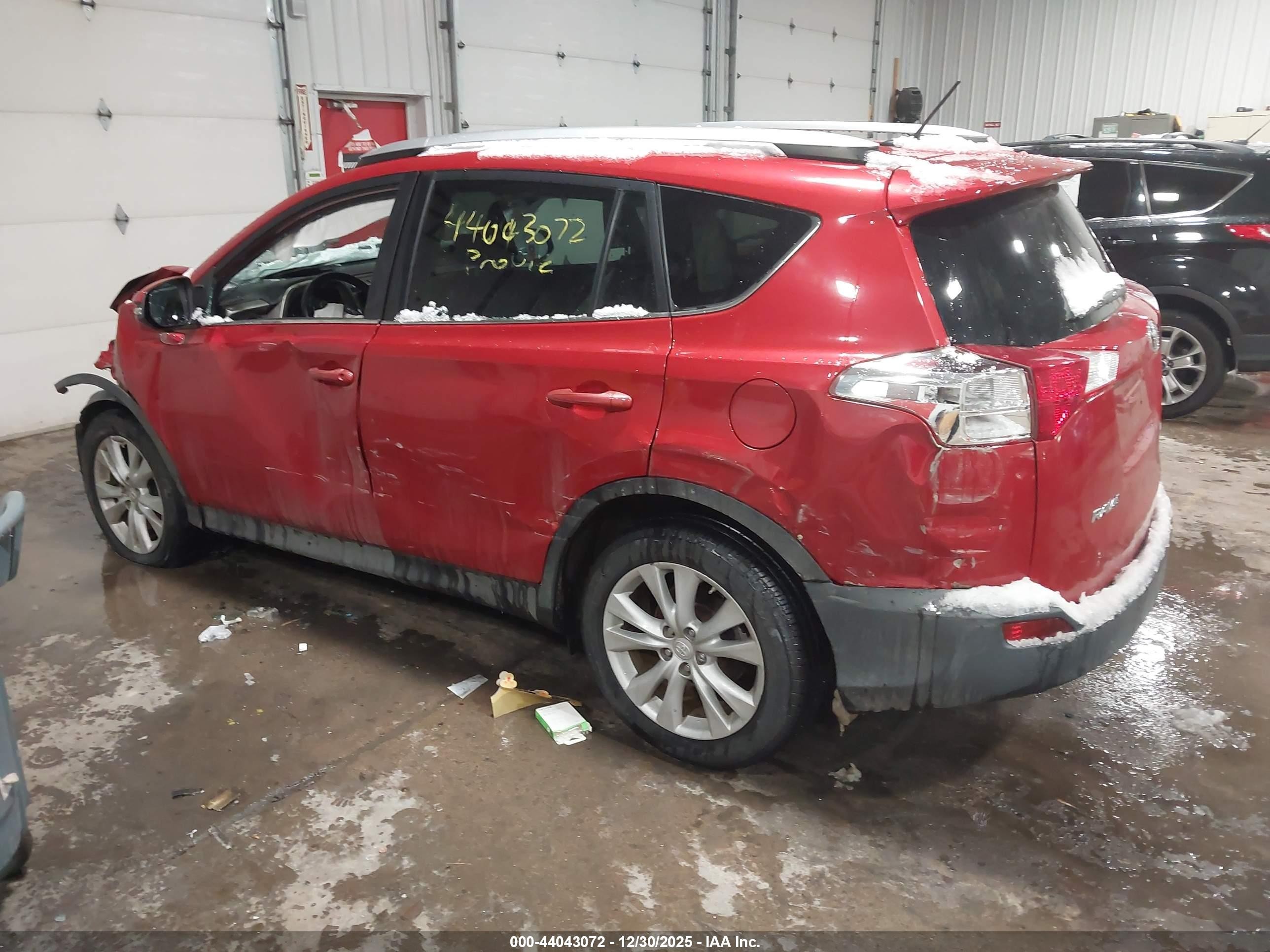 2015 Toyota Rav4 Limited Red vin: 2T3DFREV5FW407518