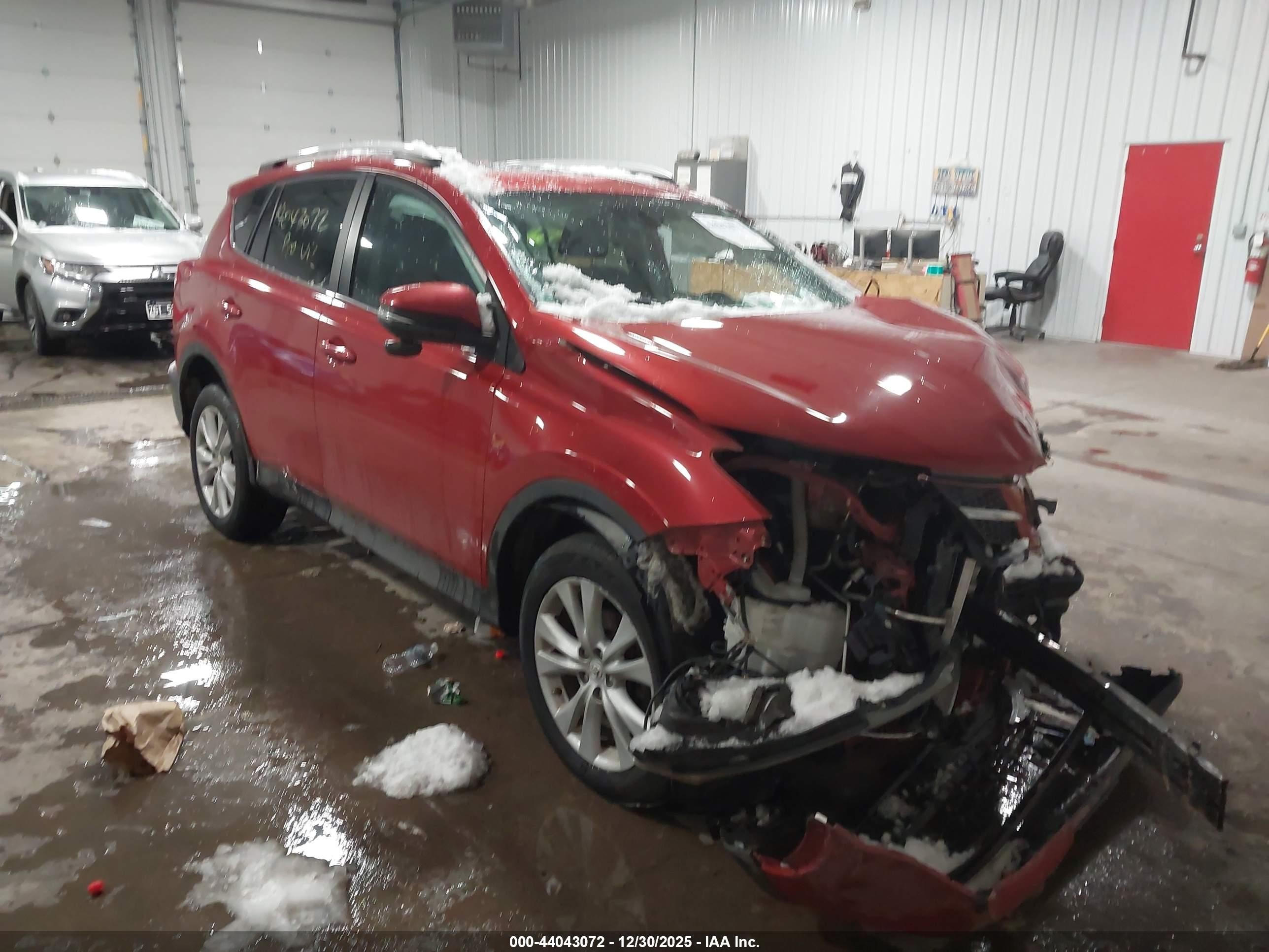 2015 Toyota Rav4 Limited Red vin: 2T3DFREV5FW407518
