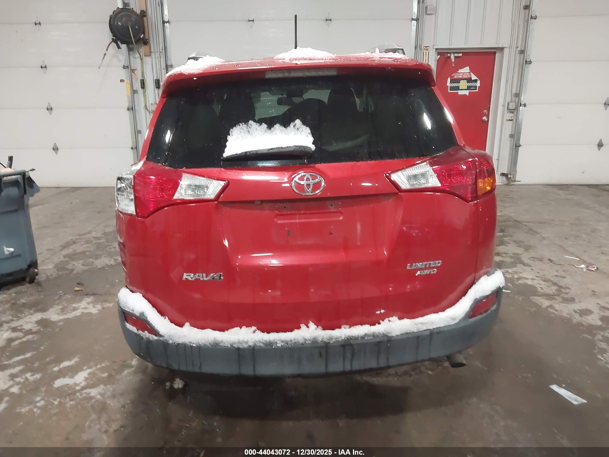 2015 Toyota Rav4 Limited Red vin: 2T3DFREV5FW407518