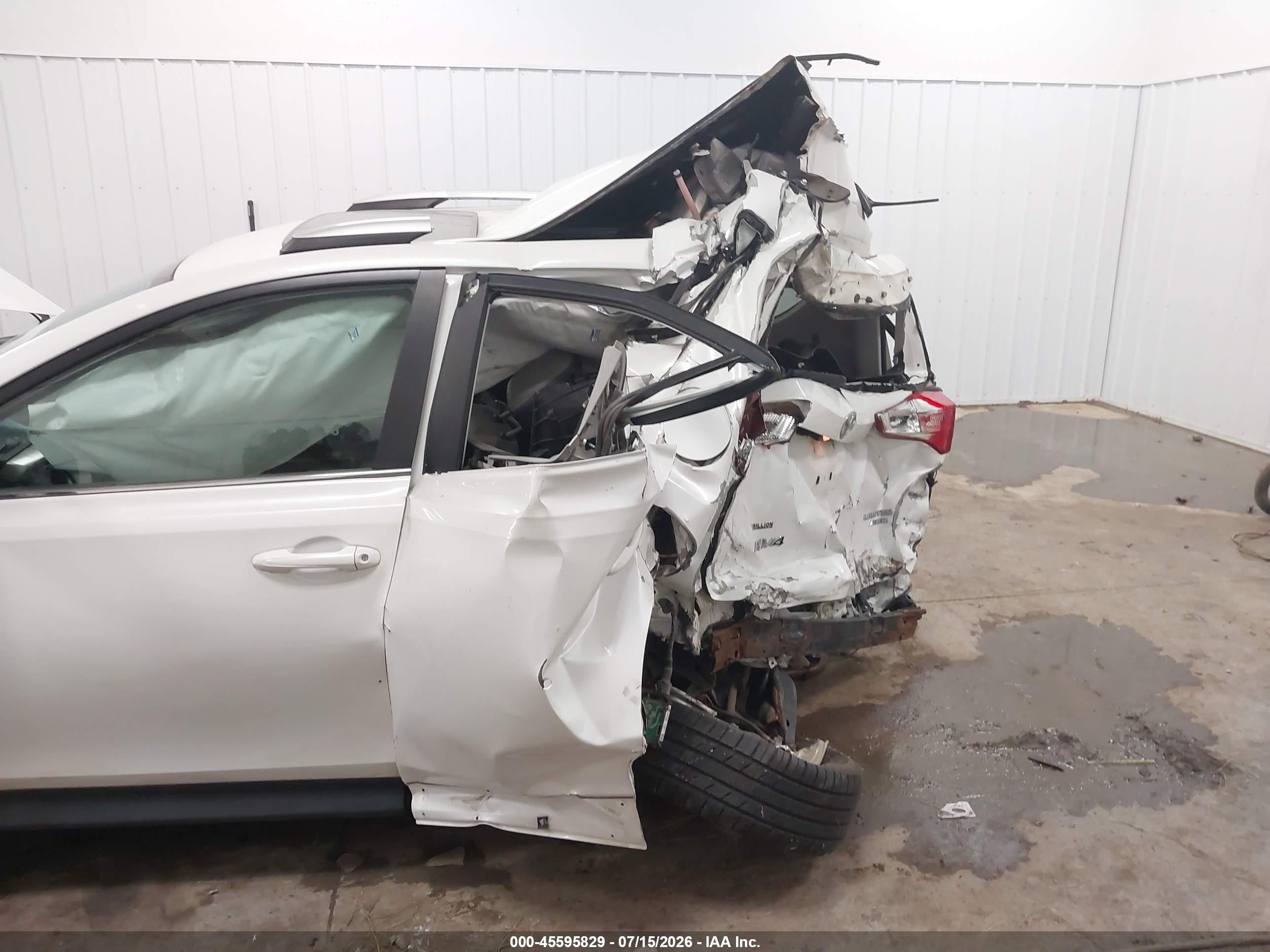 2013 Toyota Rav4 Limited White vin: 2T3DFREV6DW007724
