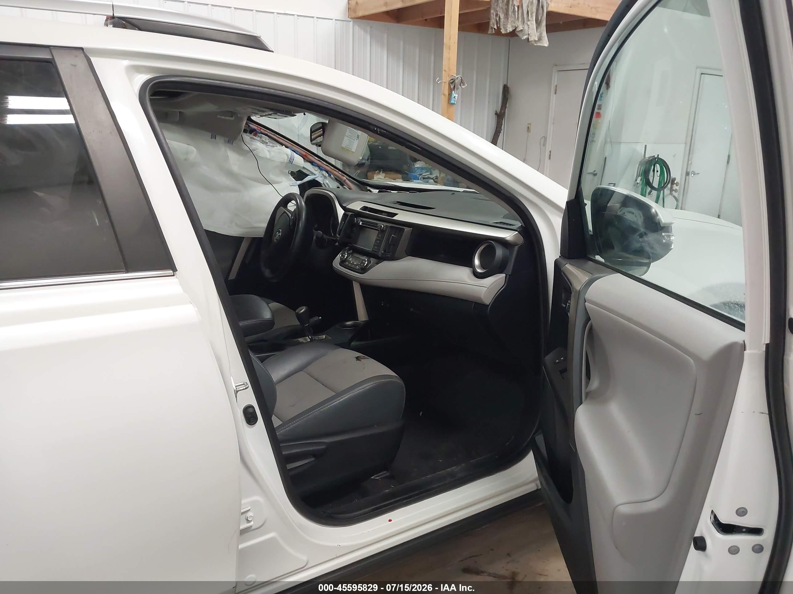 2013 Toyota Rav4 Limited White vin: 2T3DFREV6DW007724