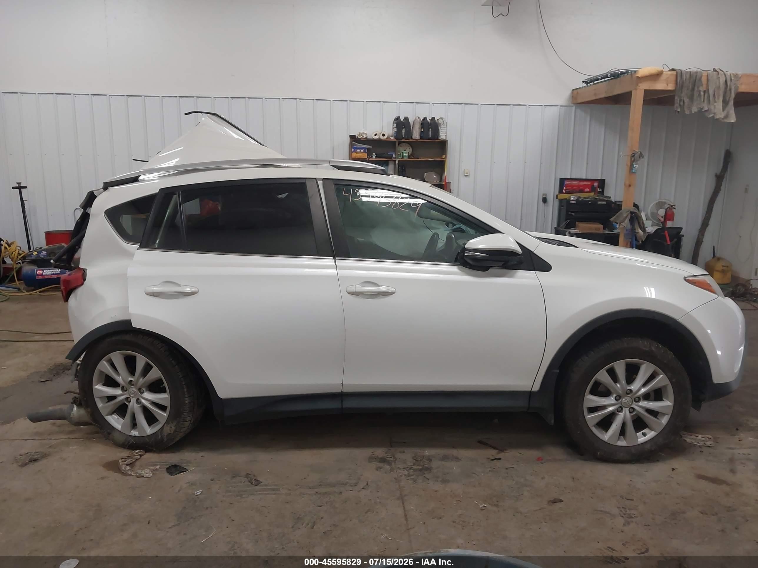 2013 Toyota Rav4 Limited White vin: 2T3DFREV6DW007724