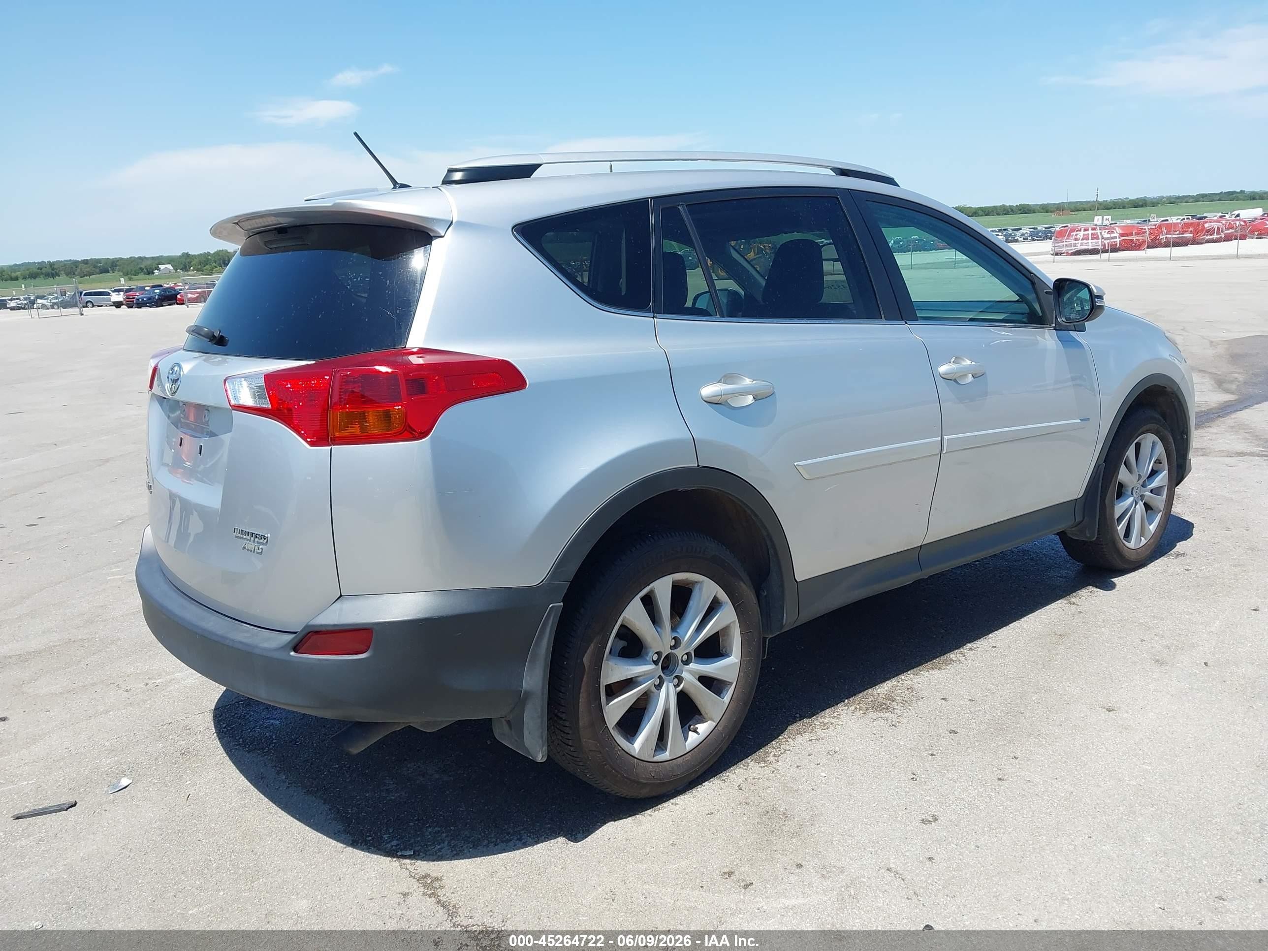 2013 Toyota Rav4 Limited Silver vin: 2T3DFREV6DW104180