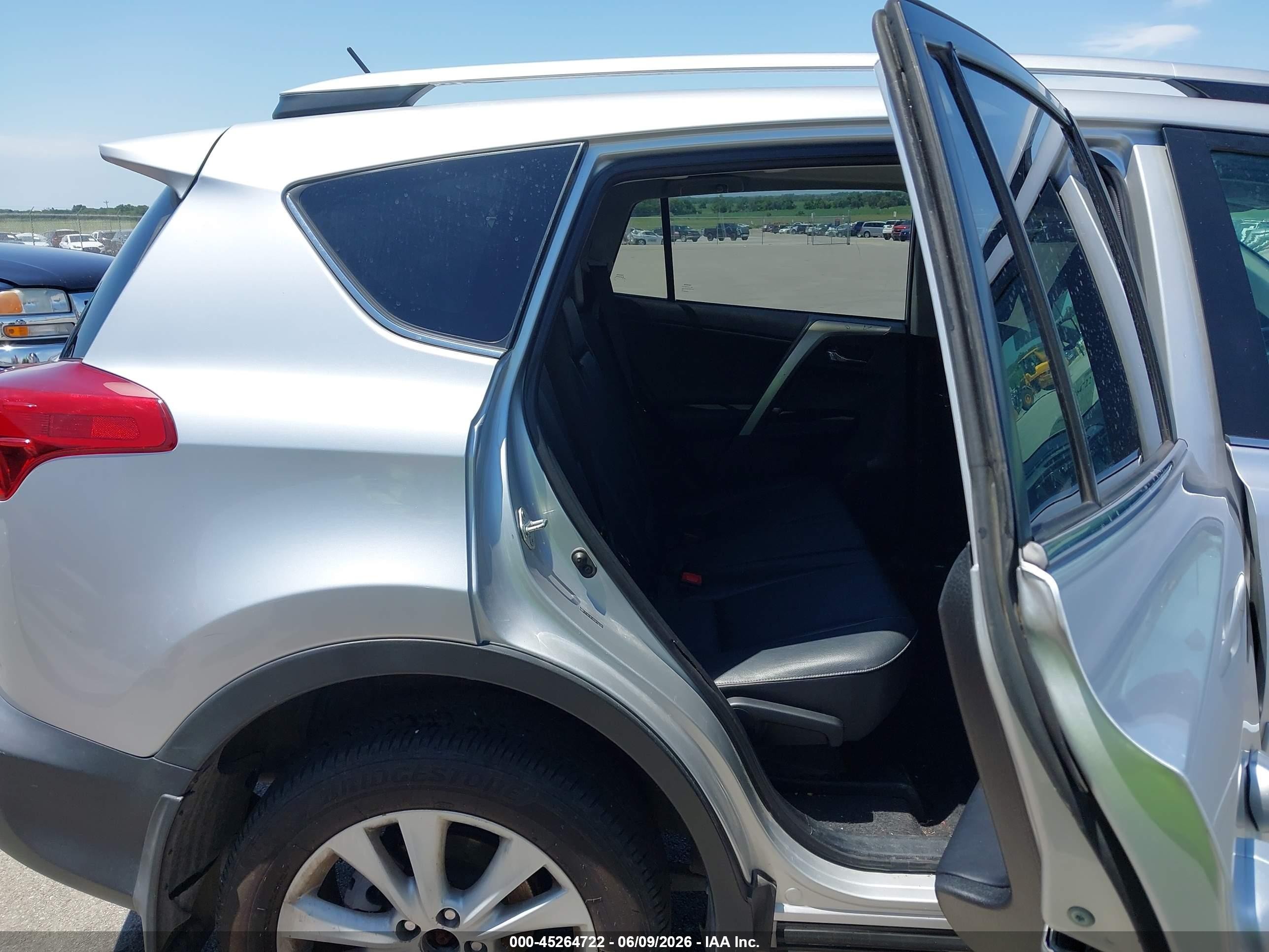 2013 Toyota Rav4 Limited Silver vin: 2T3DFREV6DW104180
