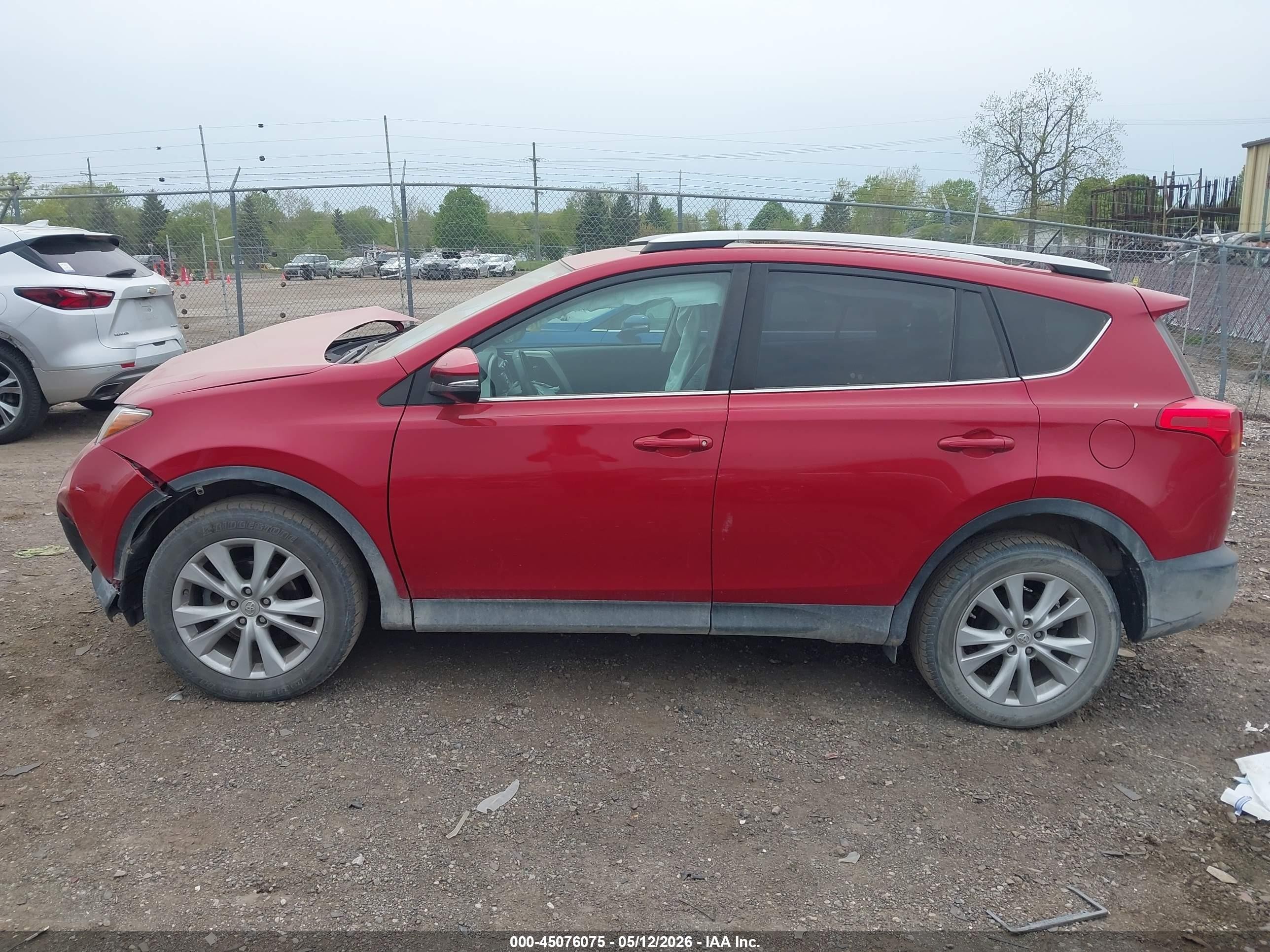 2013 Toyota Rav4 Limited Red vin: 2T3DFREV6DW113977