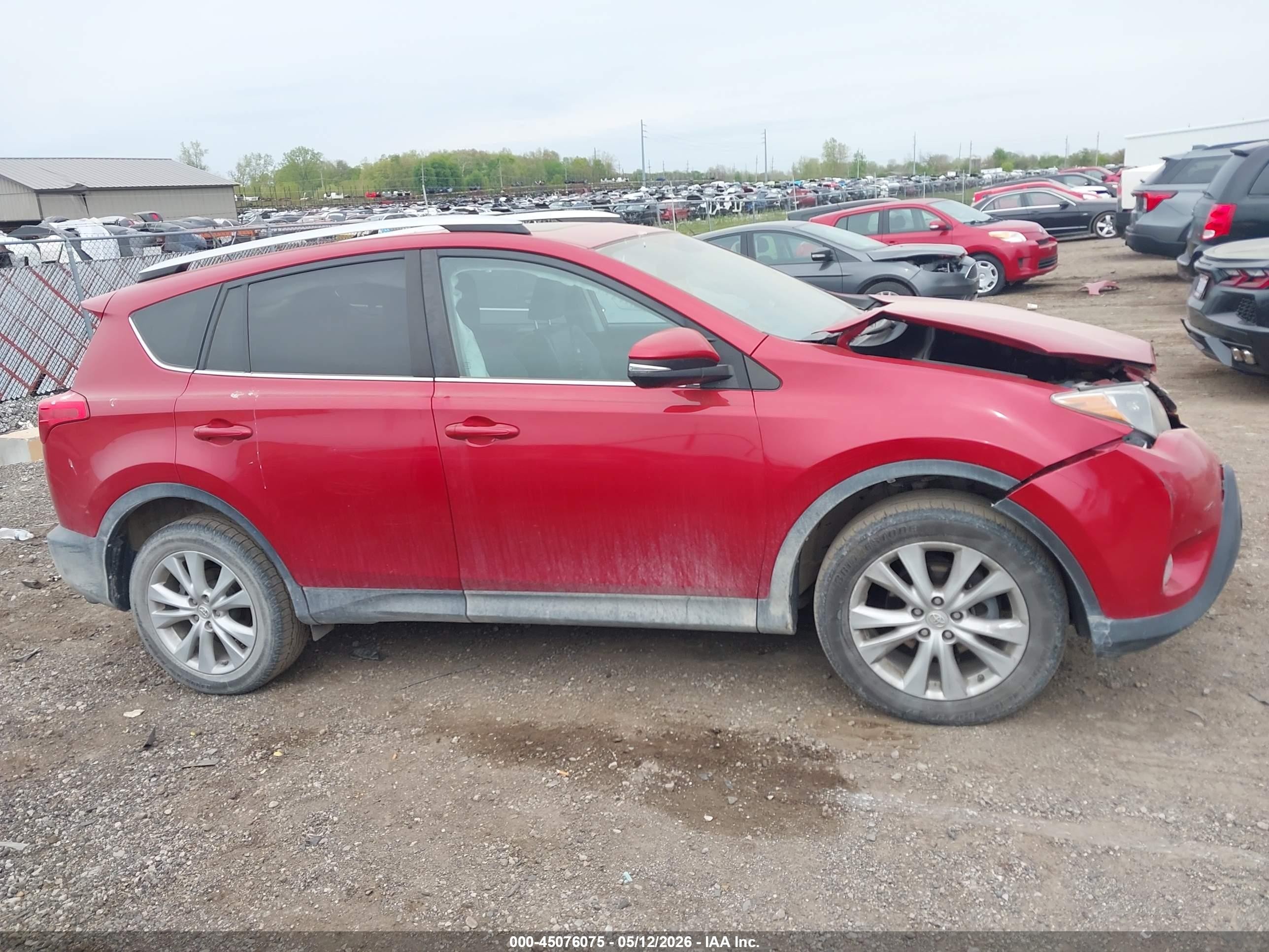 2013 Toyota Rav4 Limited Red vin: 2T3DFREV6DW113977