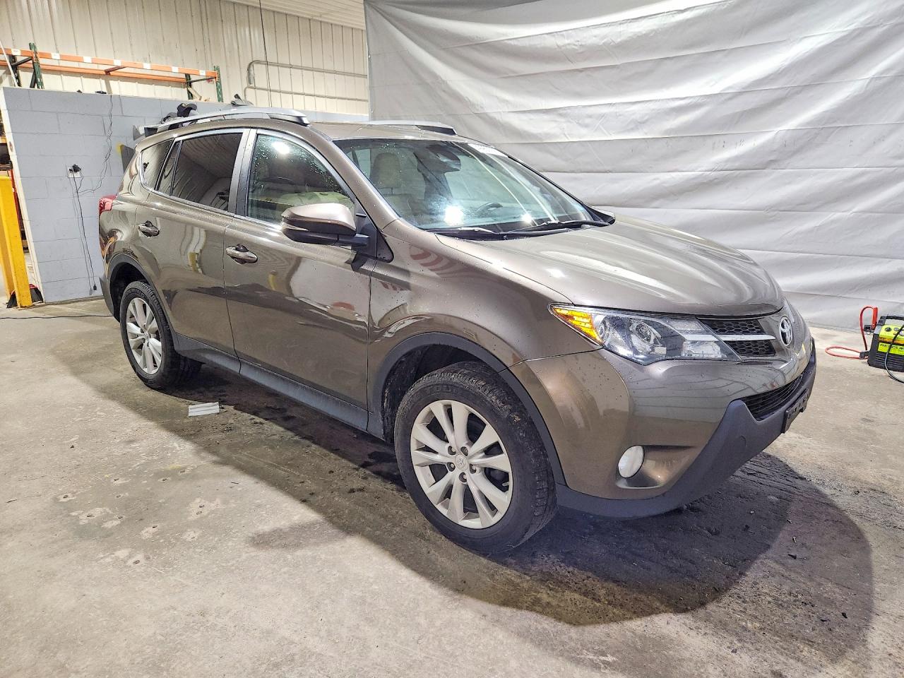 2015 Toyota Rav4 Limited Brown vin: 2T3DFREV6FW294243
