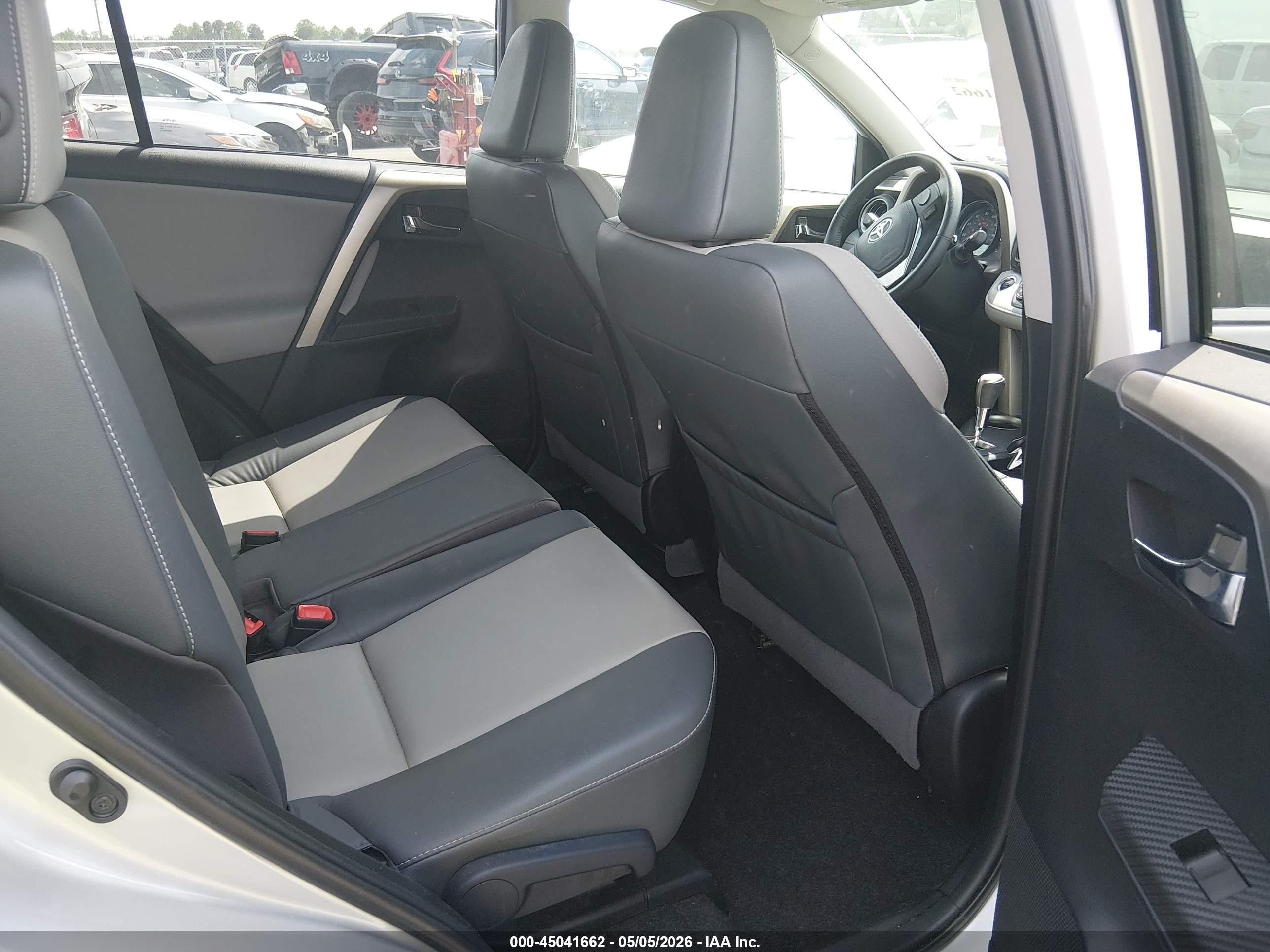 2015 Toyota Rav4 Limited Silver vin: 2T3DFREV6FW335857