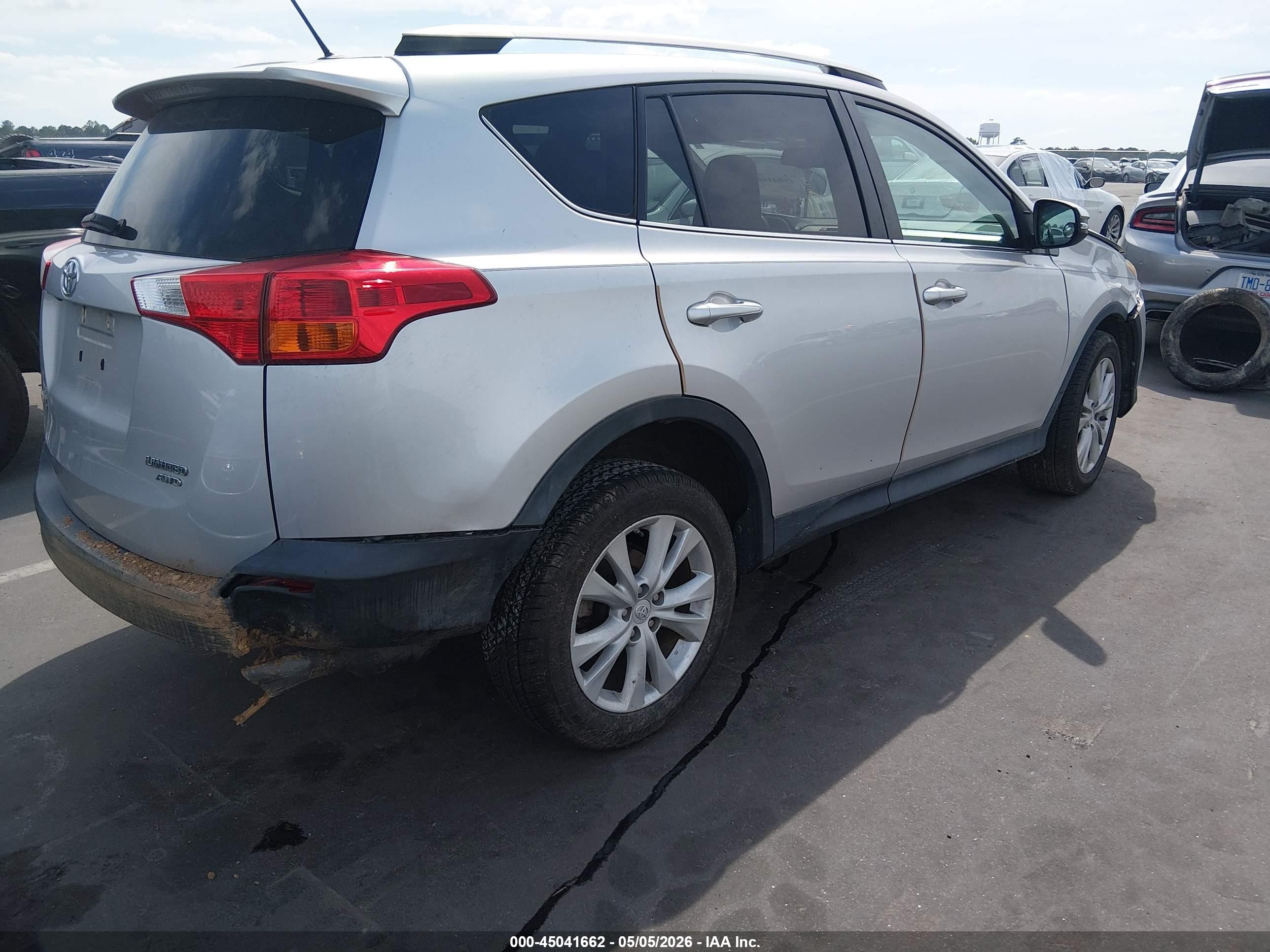 2015 Toyota Rav4 Limited Silver vin: 2T3DFREV6FW335857
