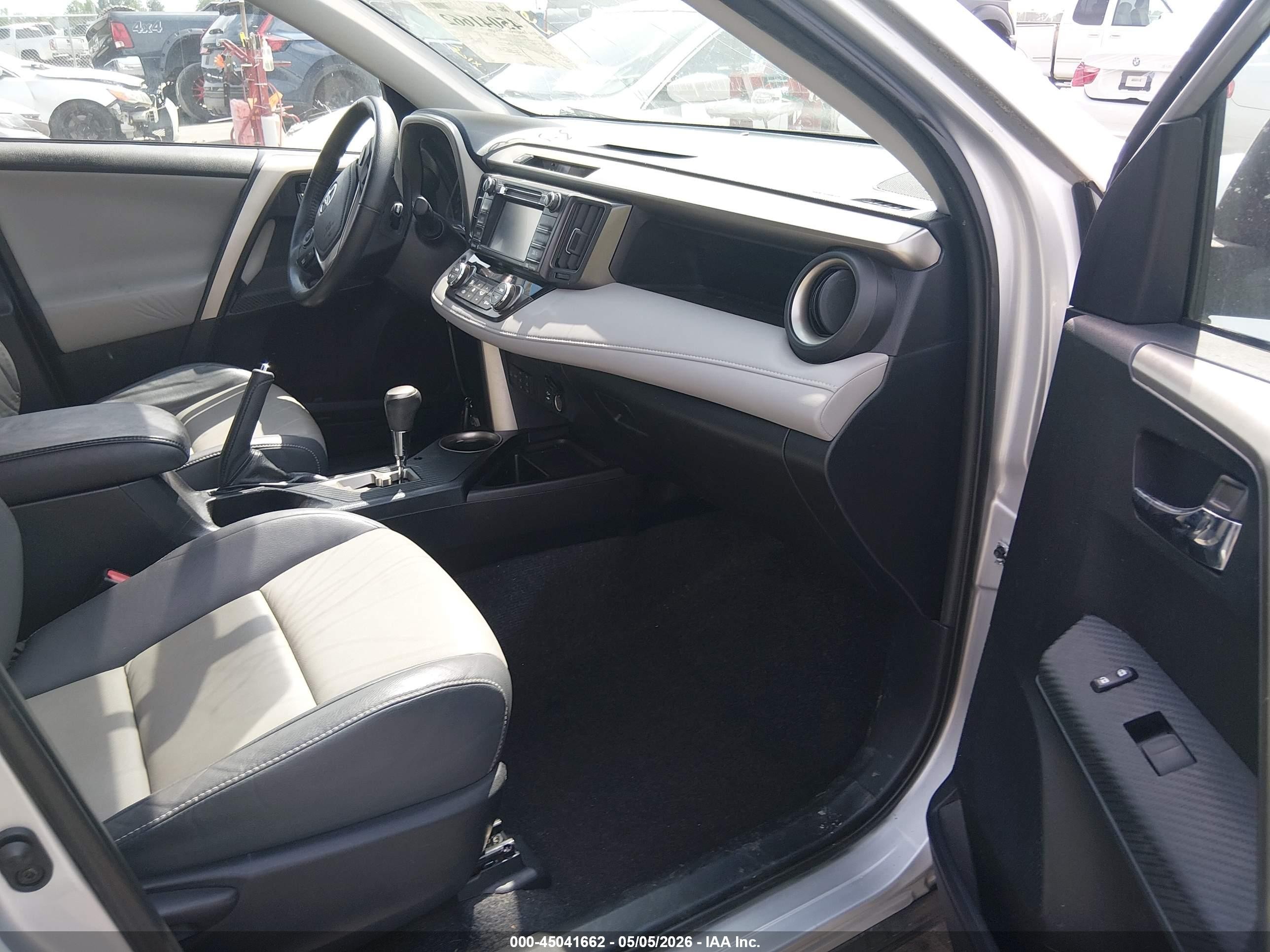 2015 Toyota Rav4 Limited Silver vin: 2T3DFREV6FW335857