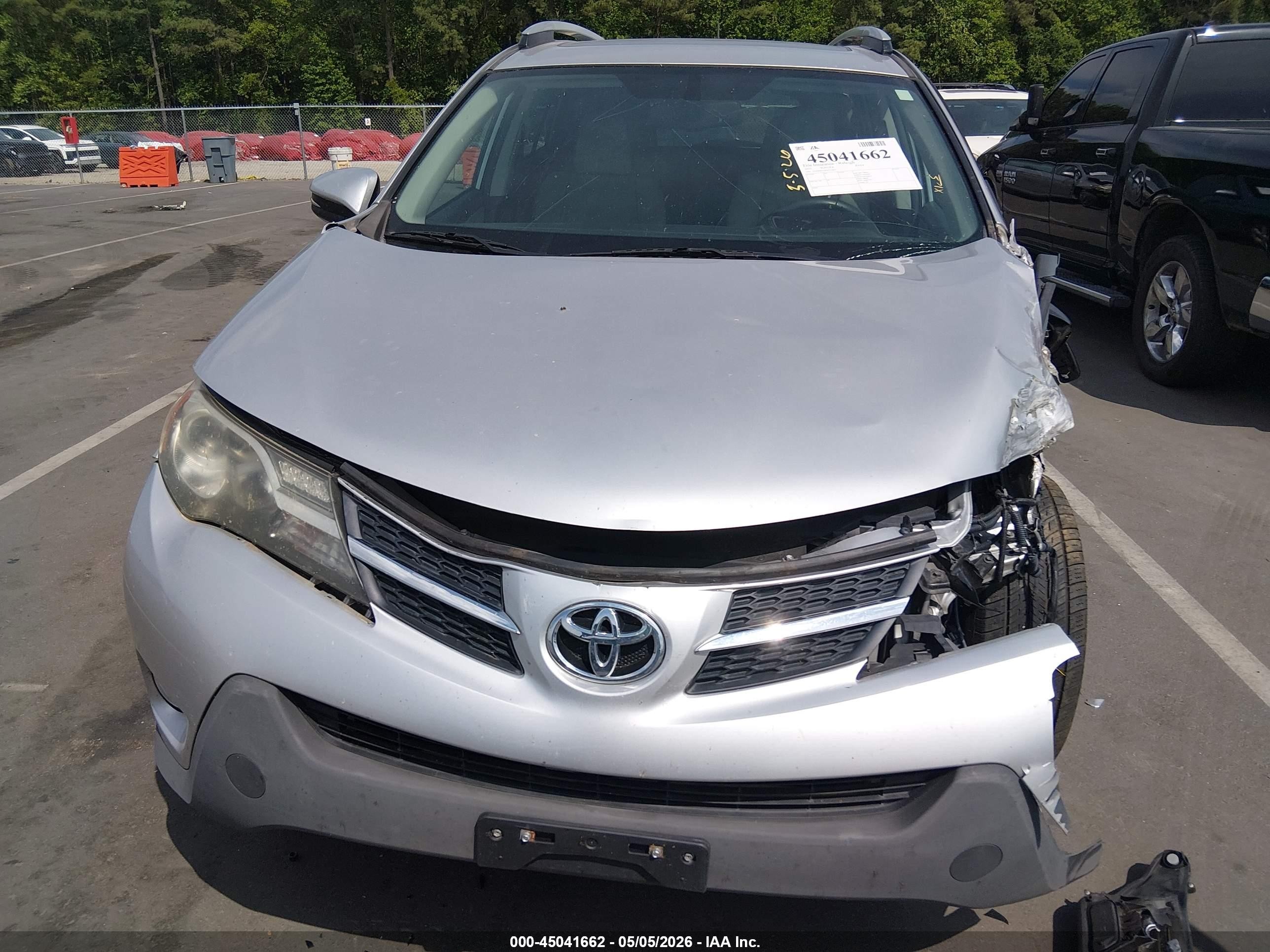 2015 Toyota Rav4 Limited Silver vin: 2T3DFREV6FW335857