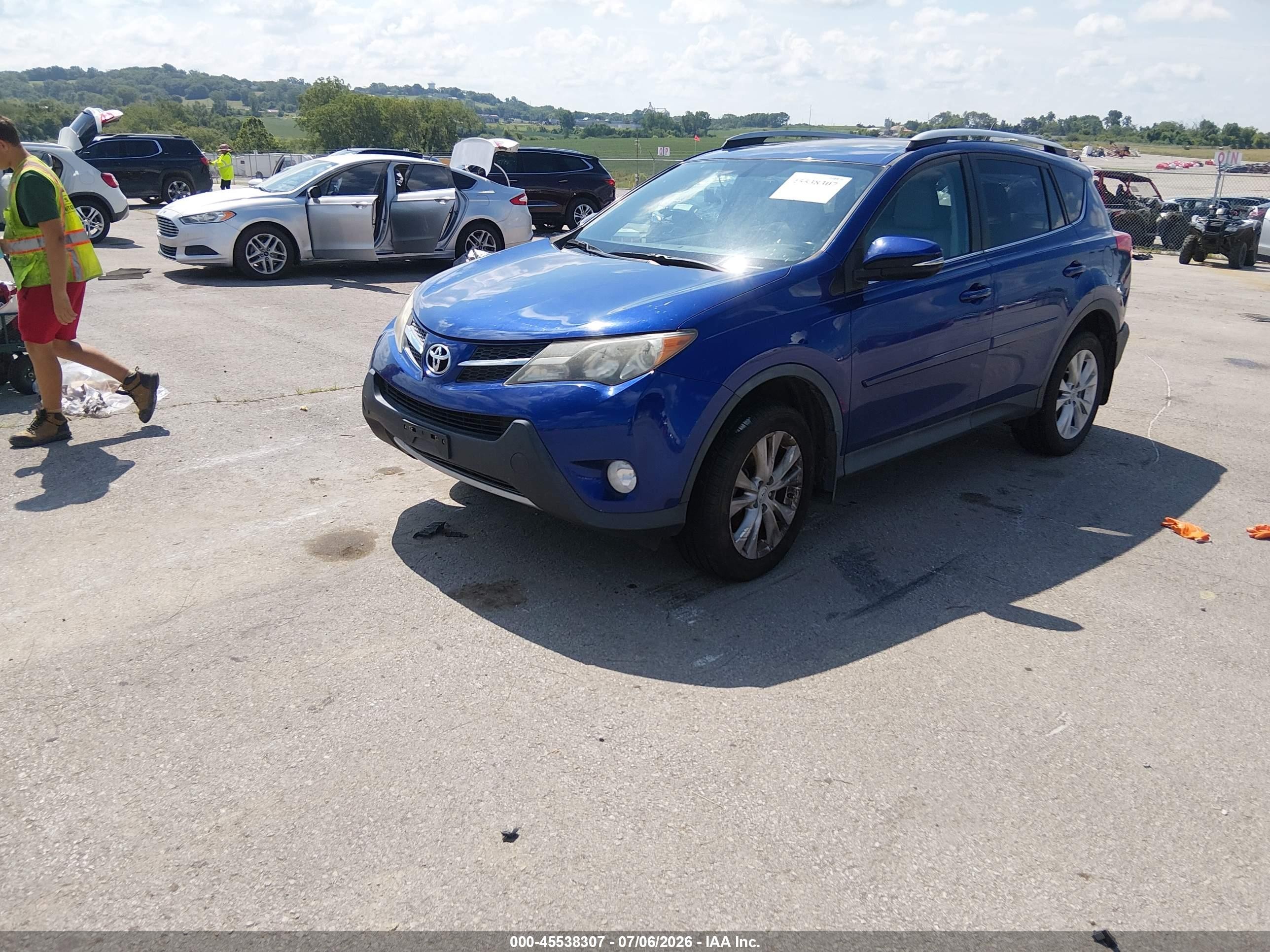 2015 Toyota Rav4 Limited Blue vin: 2T3DFREV6FW351993