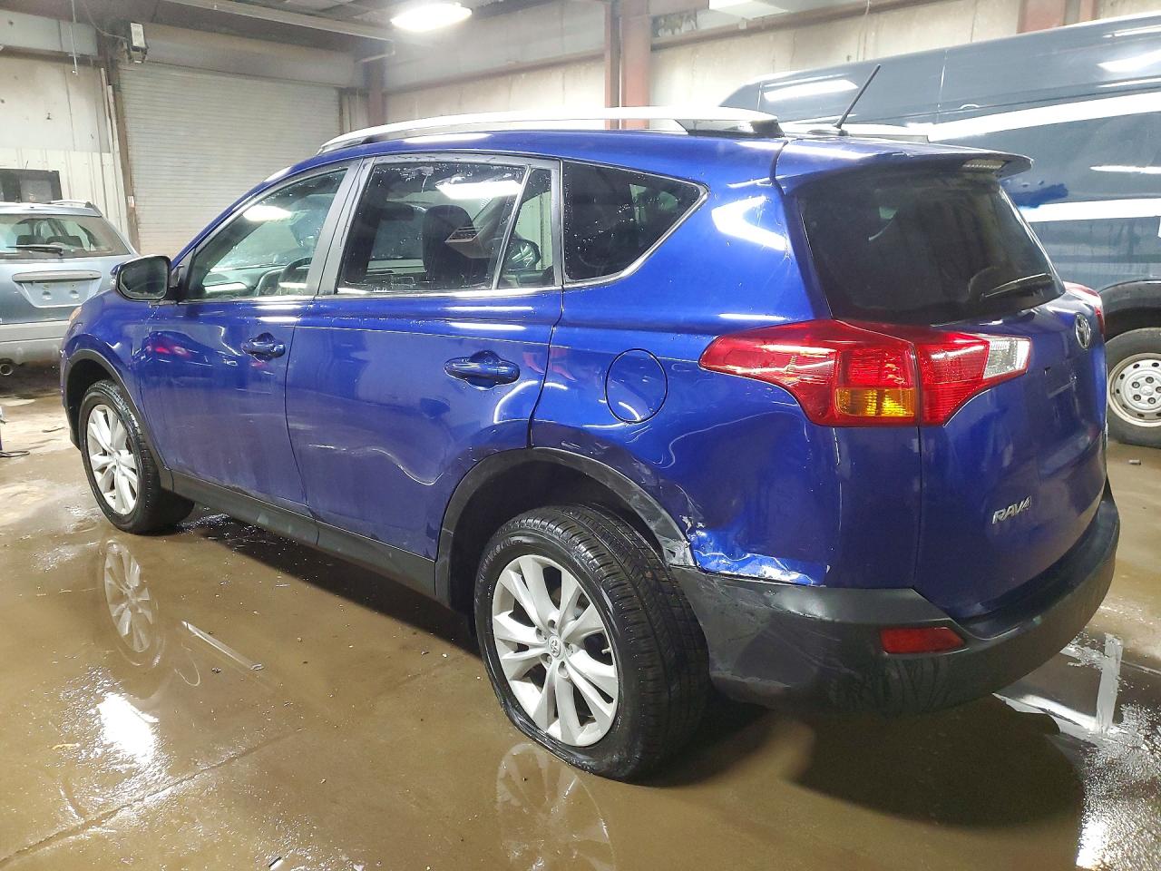 2015 Toyota Rav4 Limited Blue vin: 2T3DFREV6FW395590