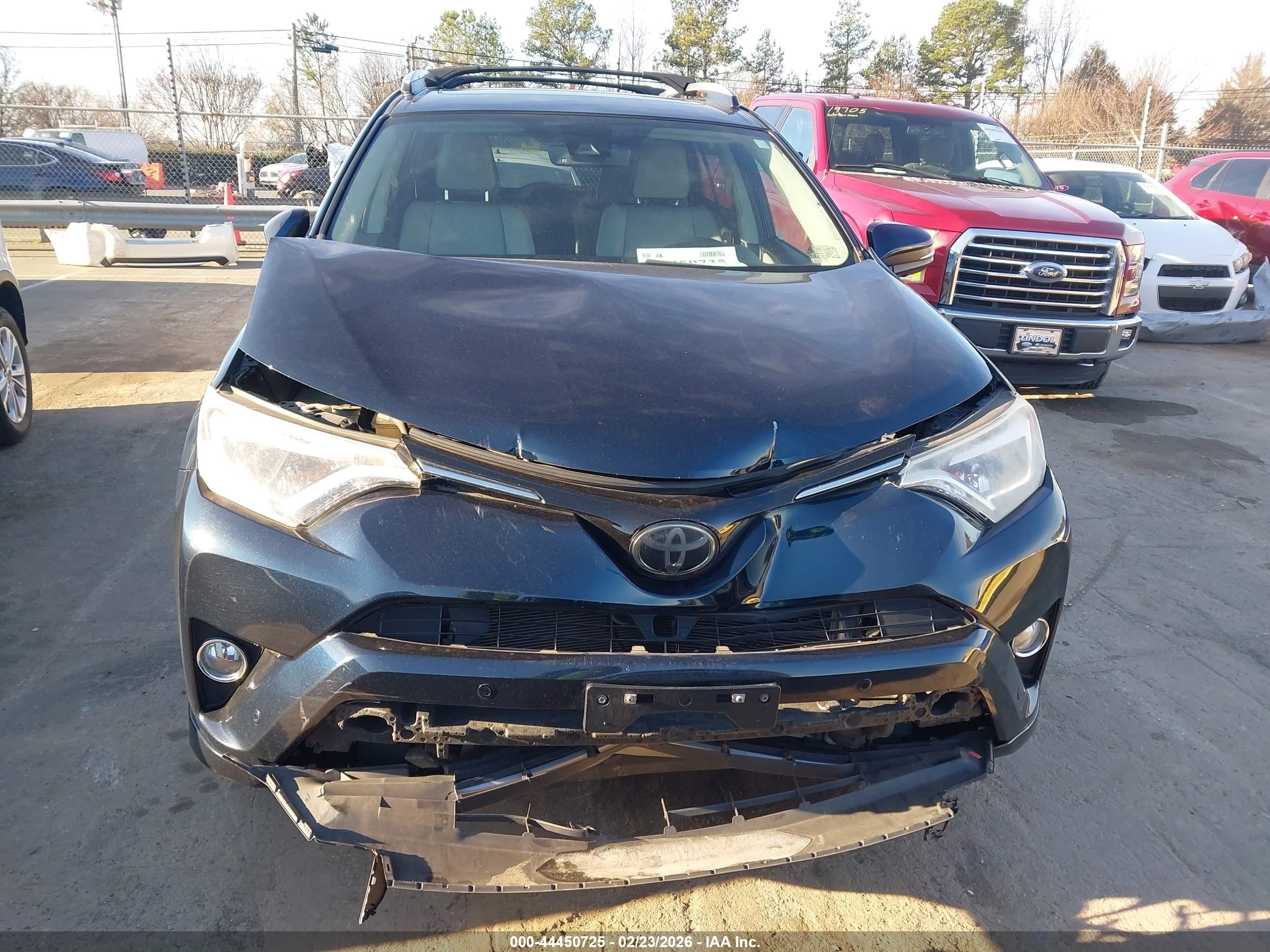 2017 Toyota Rav4 Platinum Navy vin: 2T3DFREV6HW664674