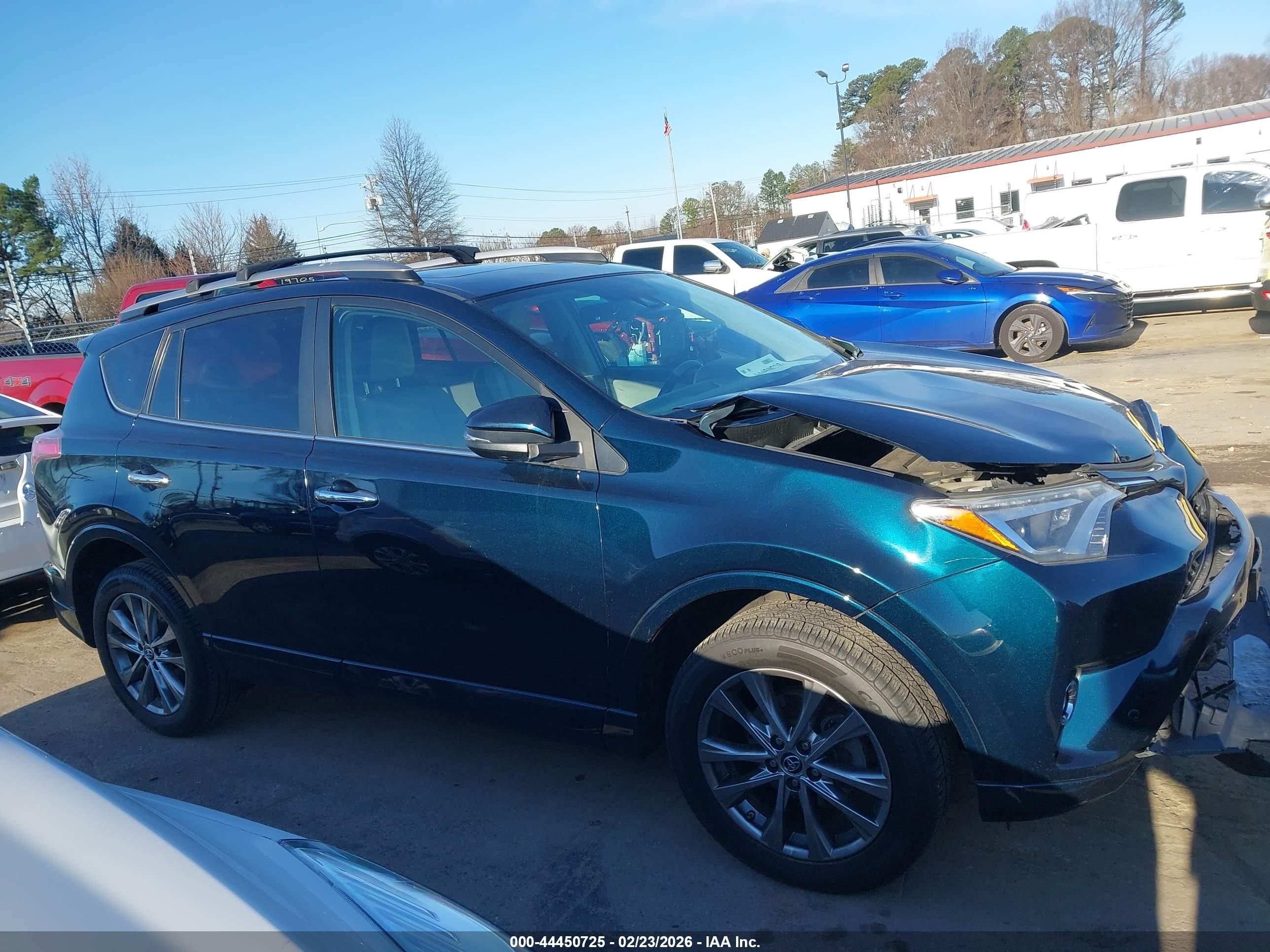 2017 Toyota Rav4 Platinum Navy vin: 2T3DFREV6HW664674