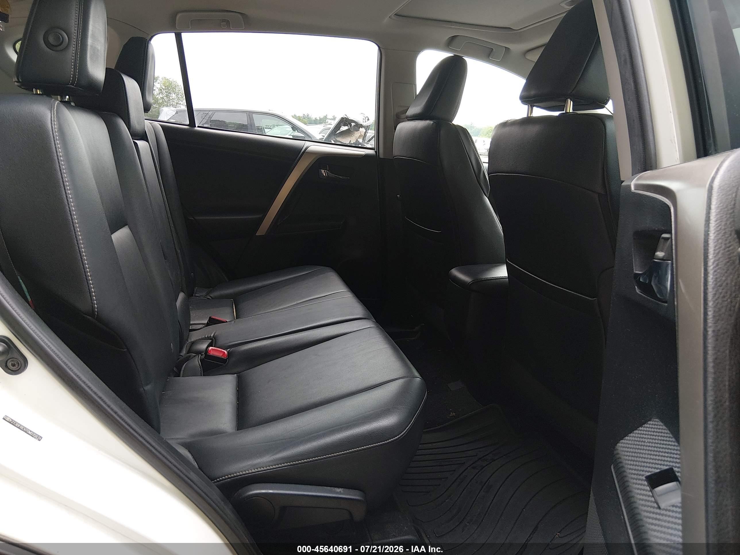 2013 Toyota Rav4 Limited White vin: 2T3DFREV7DW035614