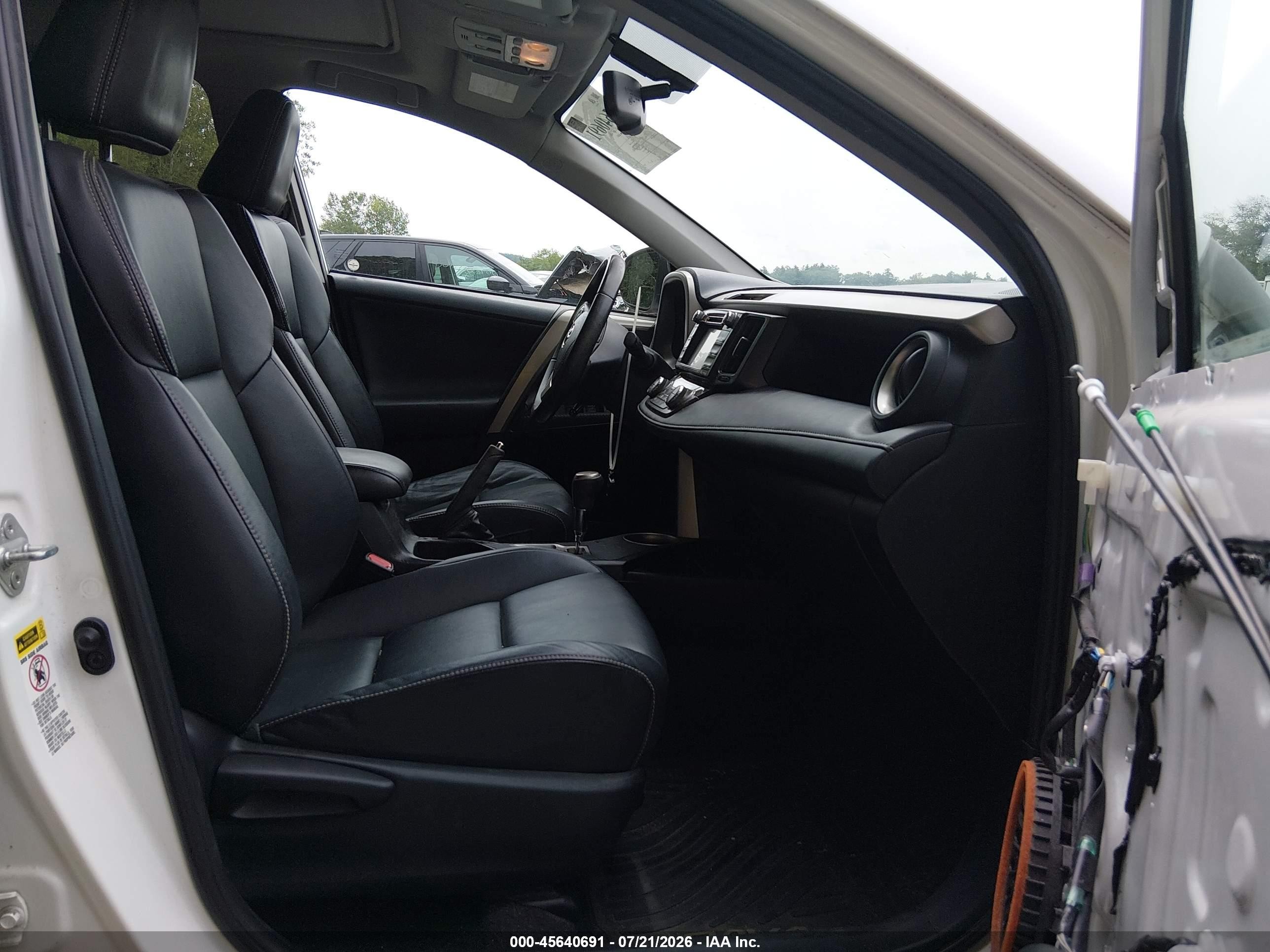 2013 Toyota Rav4 Limited White vin: 2T3DFREV7DW035614