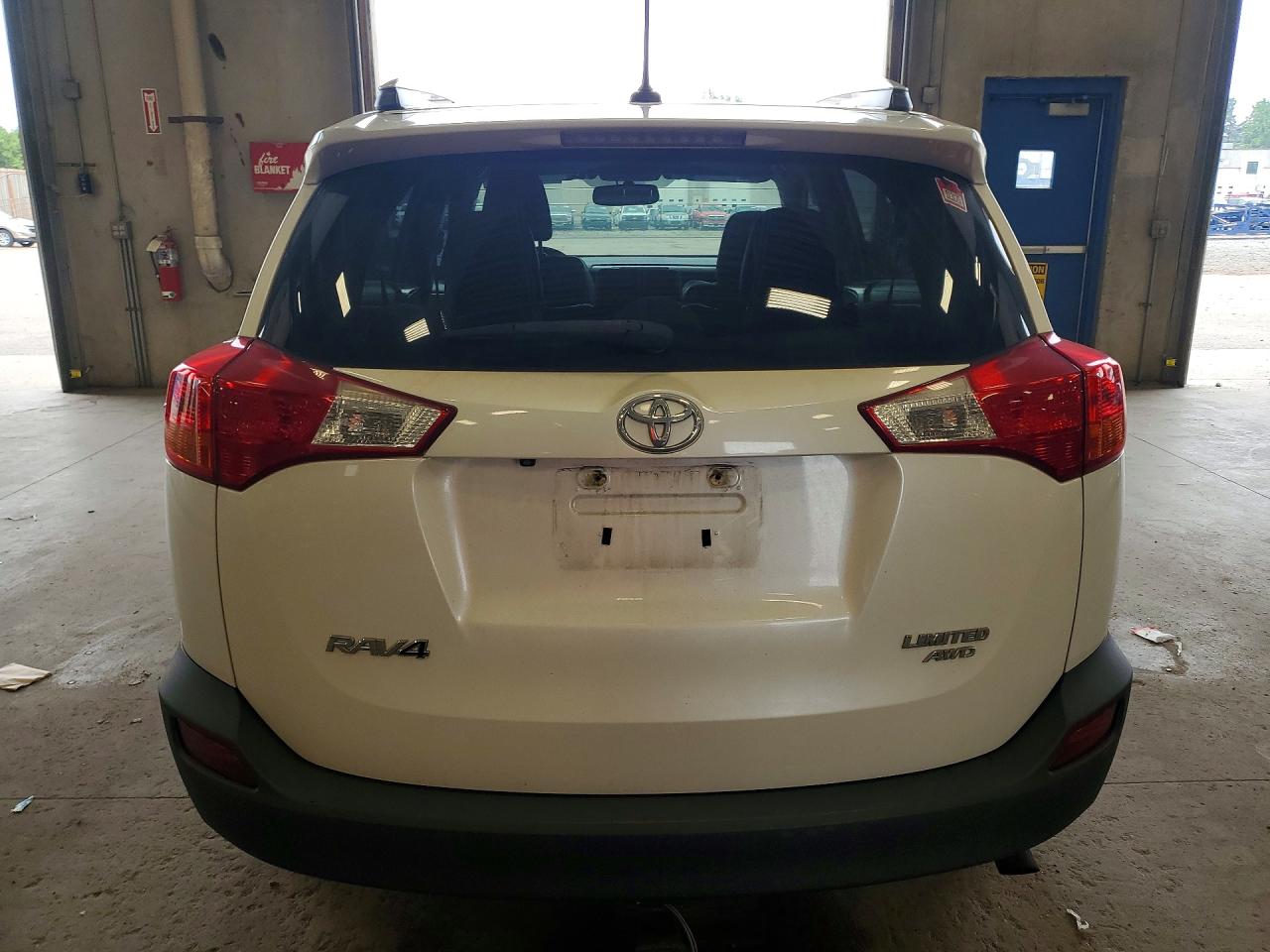 2013 Toyota Rav4 Limited White vin: 2T3DFREV7DW058343
