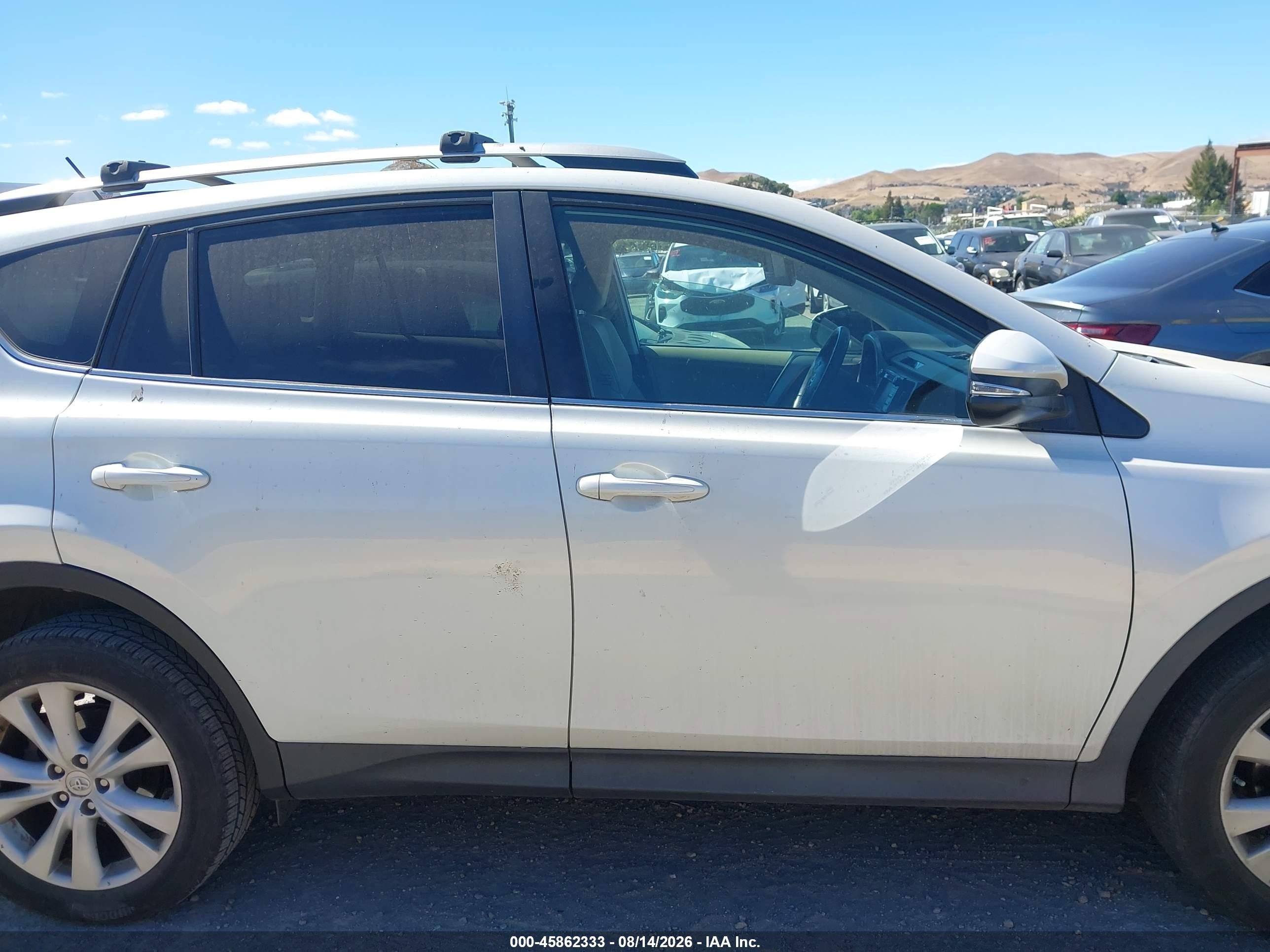 2013 Toyota Rav4 Limited White vin: 2T3DFREV7DW071691