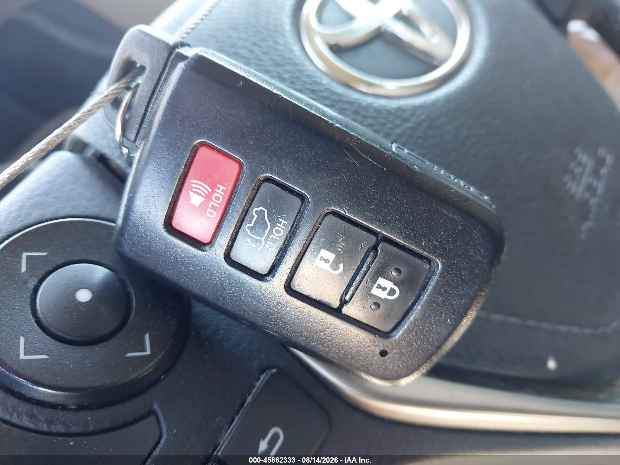 2013 Toyota Rav4 Limited White vin: 2T3DFREV7DW071691