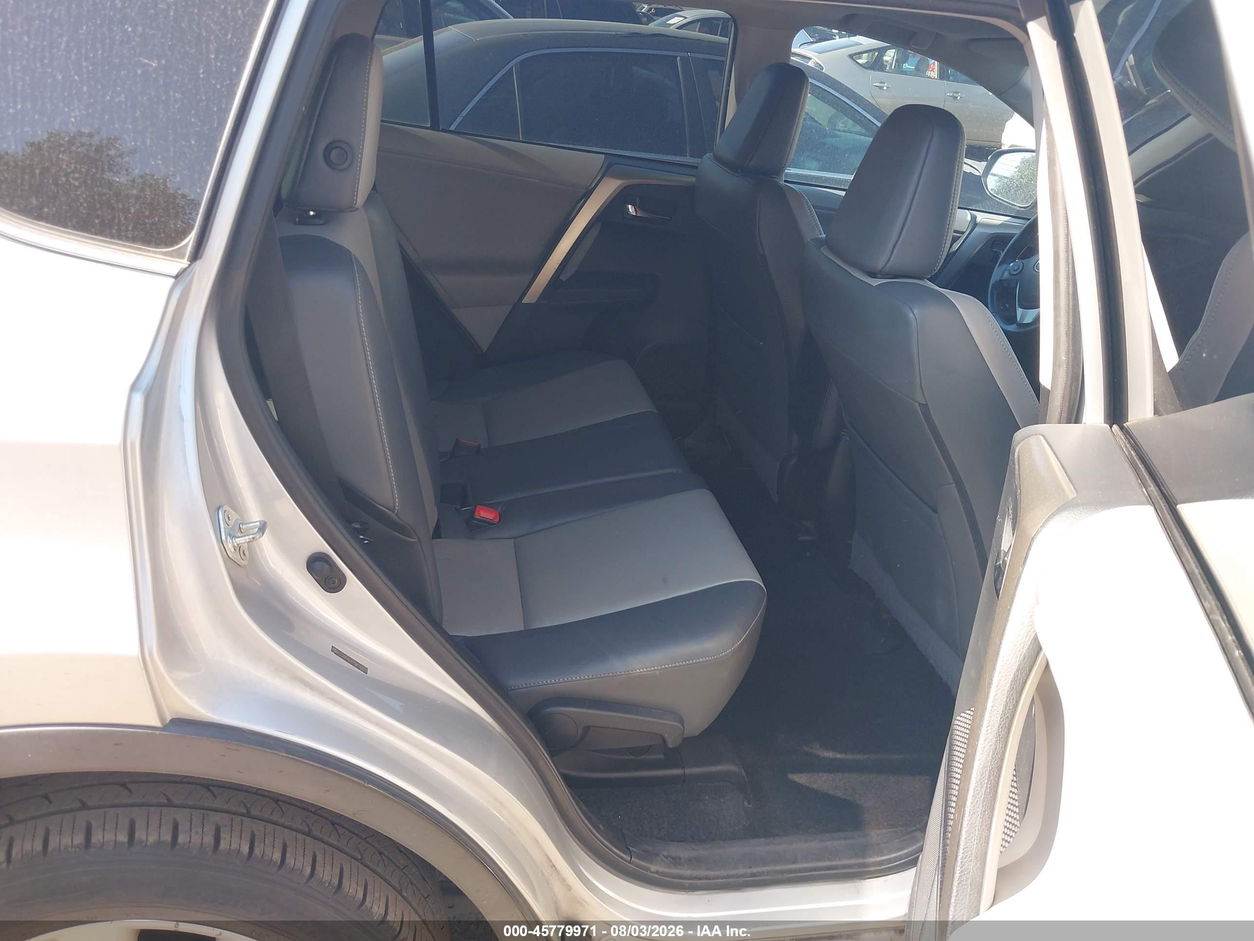 2013 Toyota Rav4 Limited Серебряный vin: 2T3DFREV7DW110070