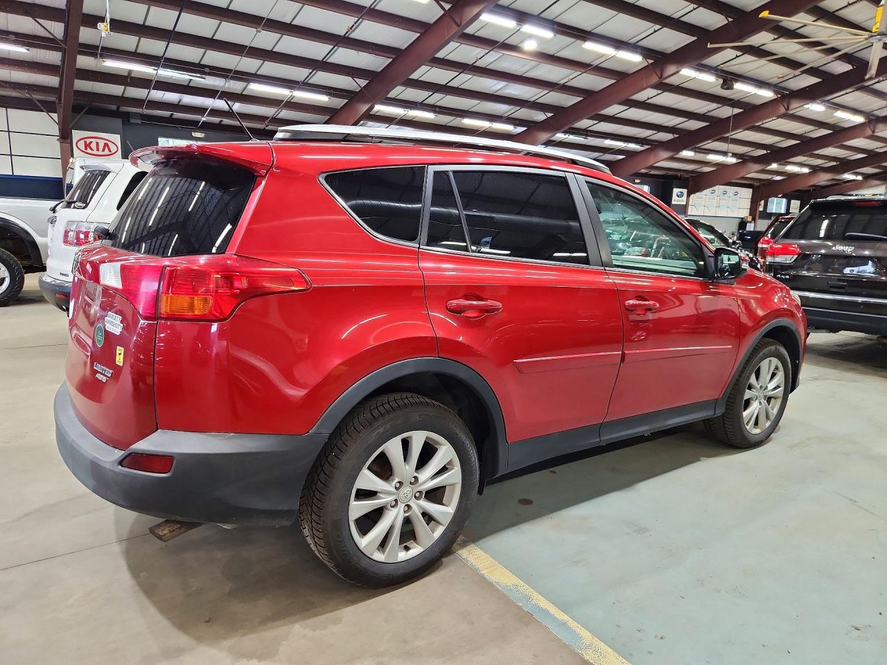 2014 Toyota Rav4 Limited Red vin: 2T3DFREV7EW171596
