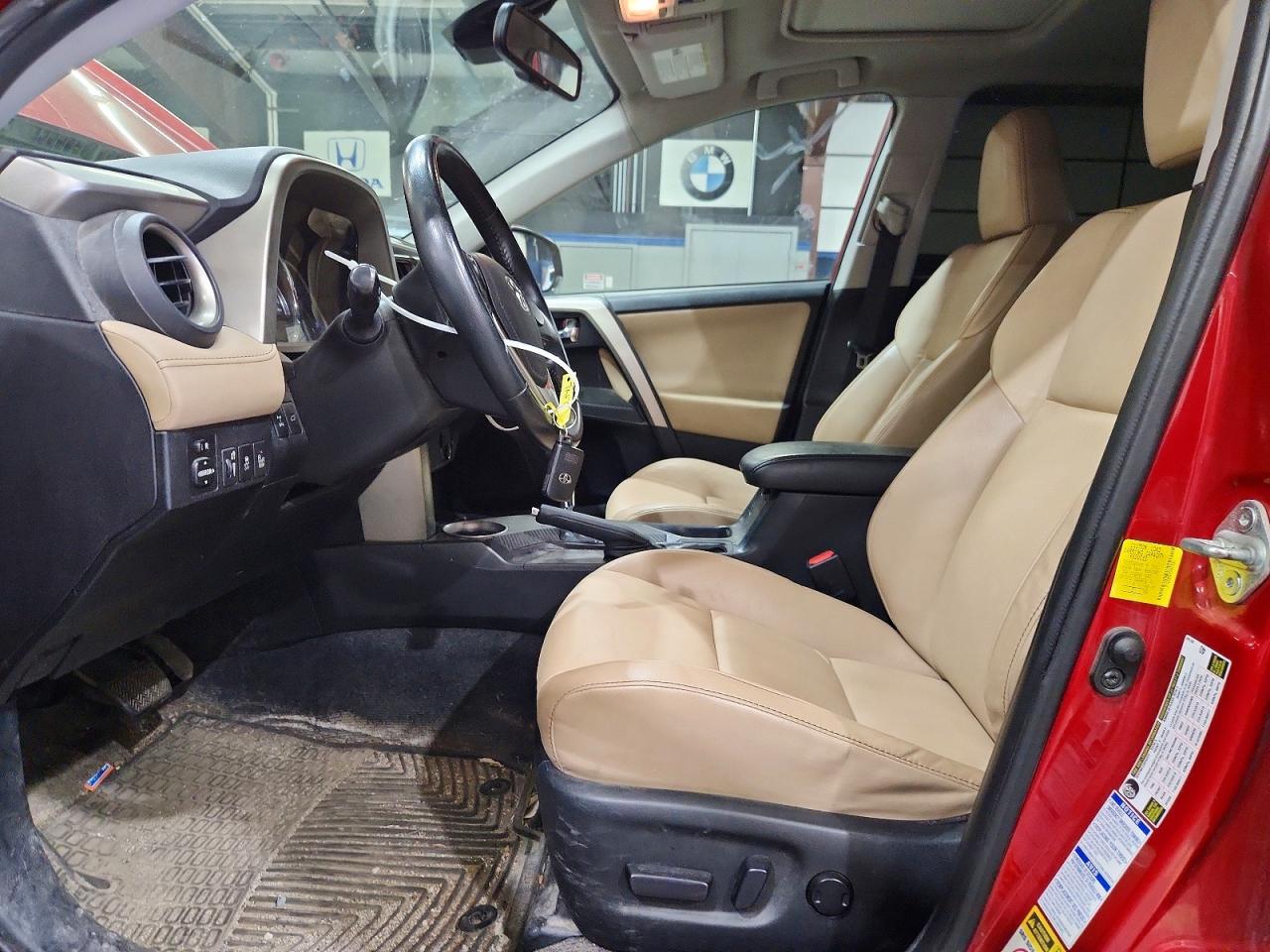 2014 Toyota Rav4 Limited Red vin: 2T3DFREV7EW171596