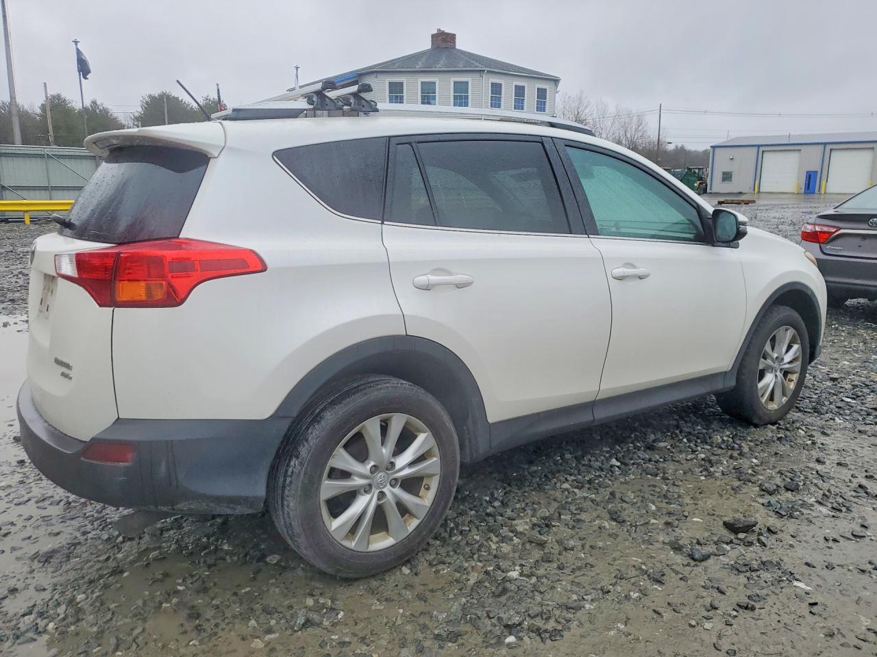 2014 Toyota Rav4 Limited White vin: 2T3DFREV7EW202992