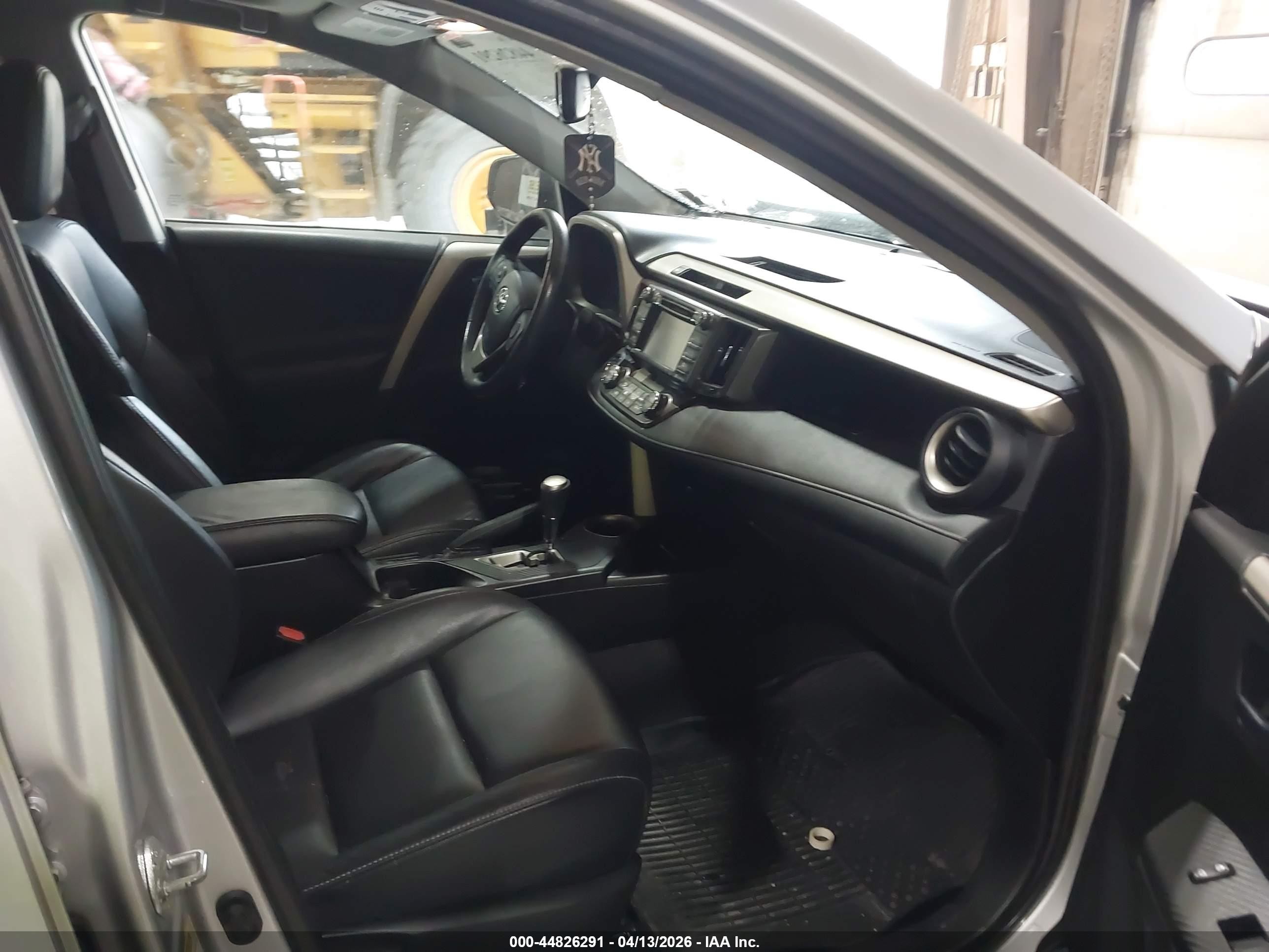 2015 Toyota Rav4 Limited Серый vin: 2T3DFREV7FW289035
