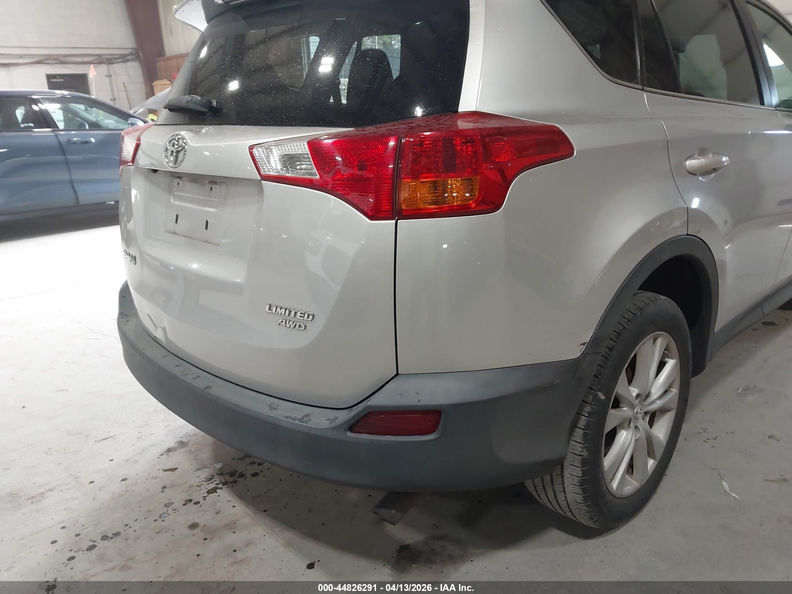 2015 Toyota Rav4 Limited Серый vin: 2T3DFREV7FW289035