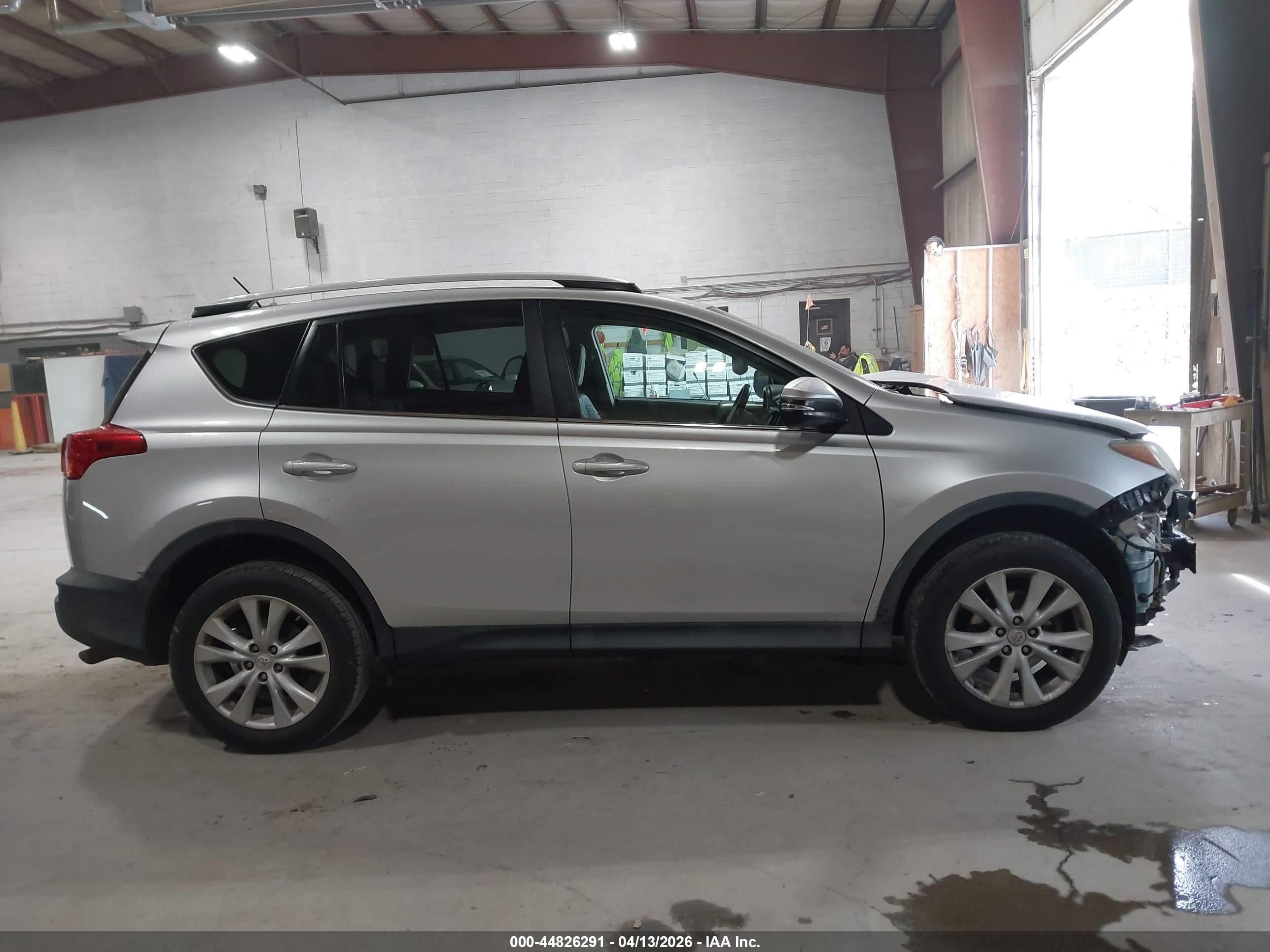 2015 Toyota Rav4 Limited Серый vin: 2T3DFREV7FW289035